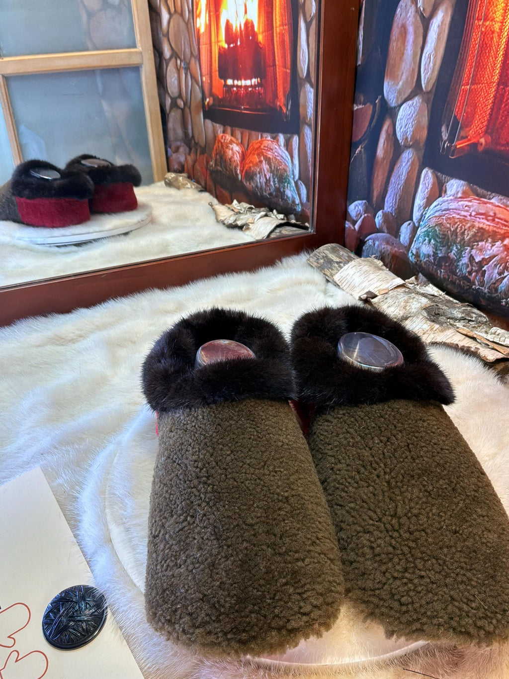Slipper Georgette pointure 9 Homme / 11 Femme– Sherling italien & cuir recyclé, pièce unique faite à la main au Québec