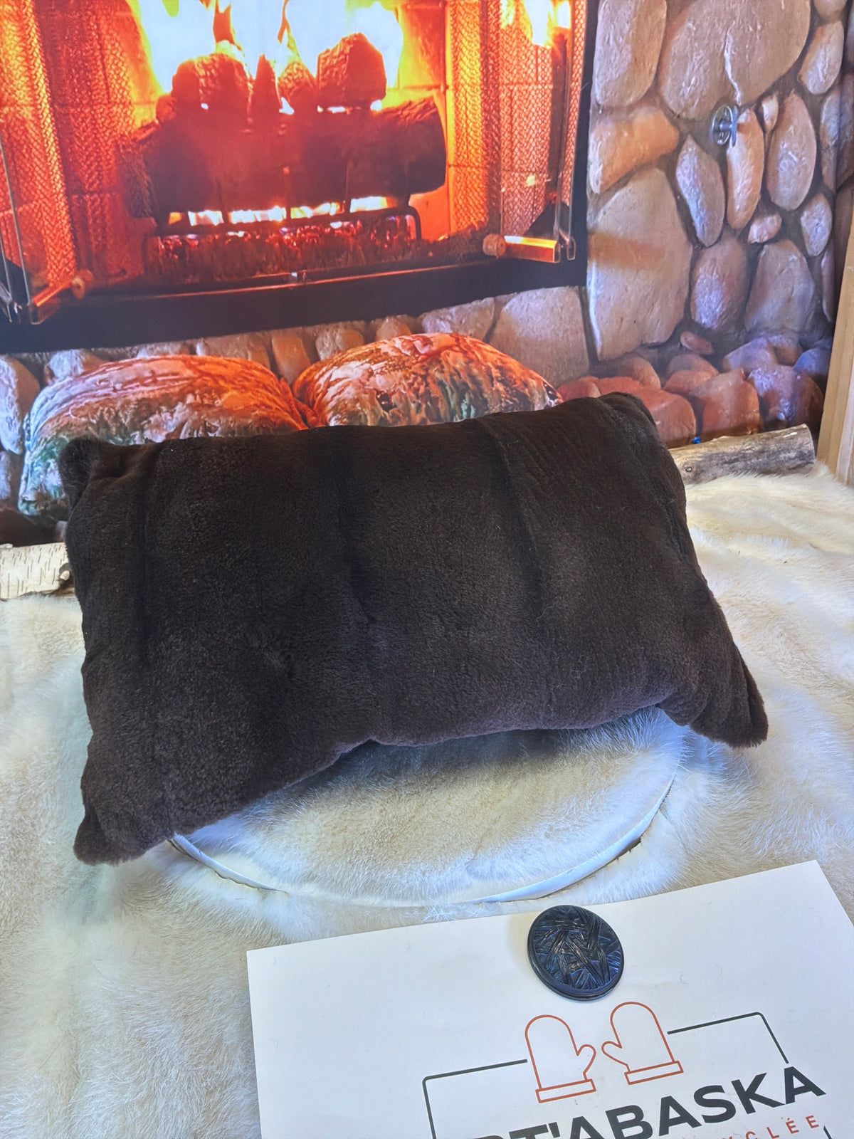 Coussin décoratif Rollande en fourrure recyclée de Vison rasé