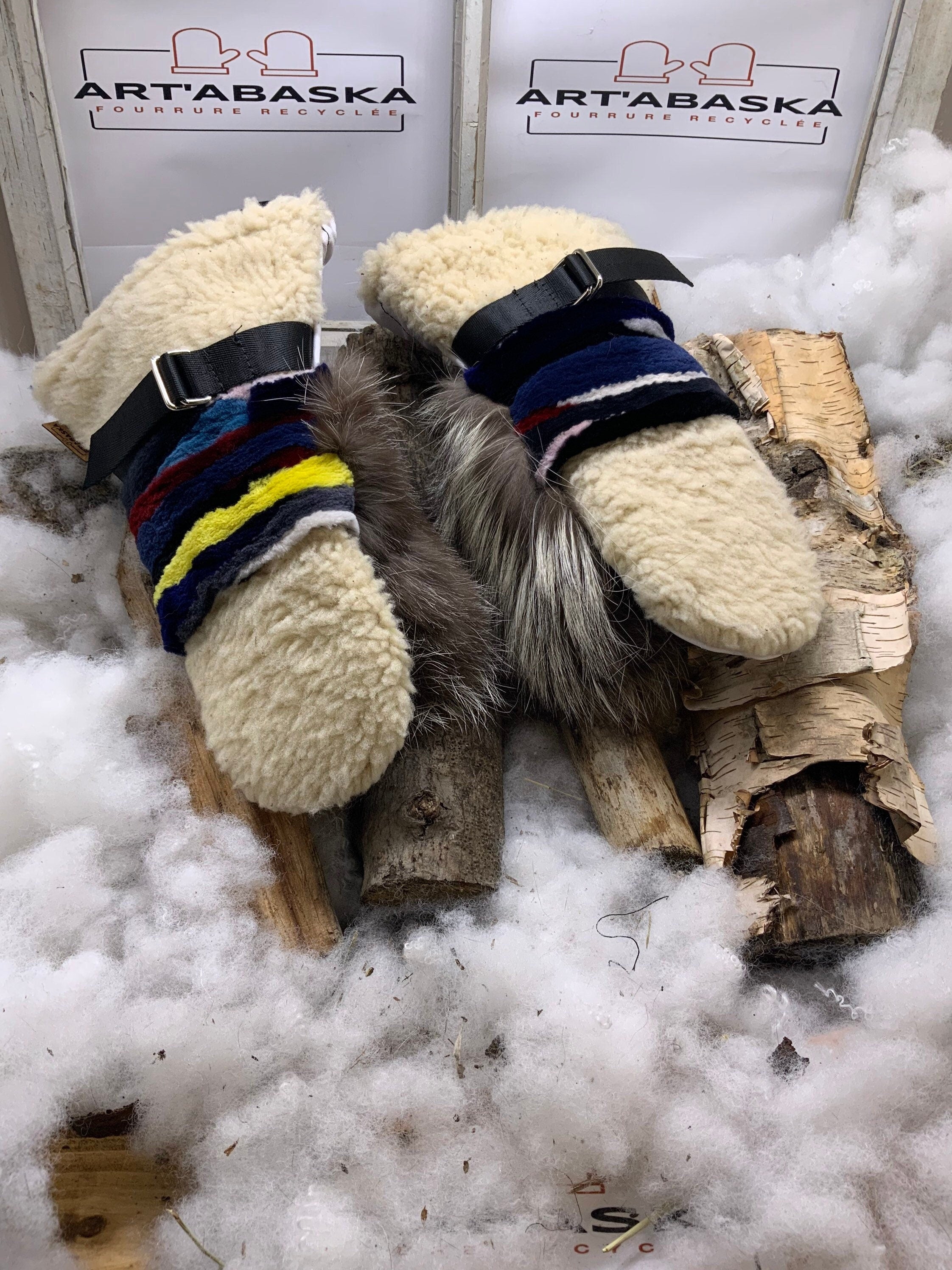 Mitaines Alphonsine Small – Édition limitée, fourrures recyclées renard et mouton, intérieur en fourrure, fait à la main Québec