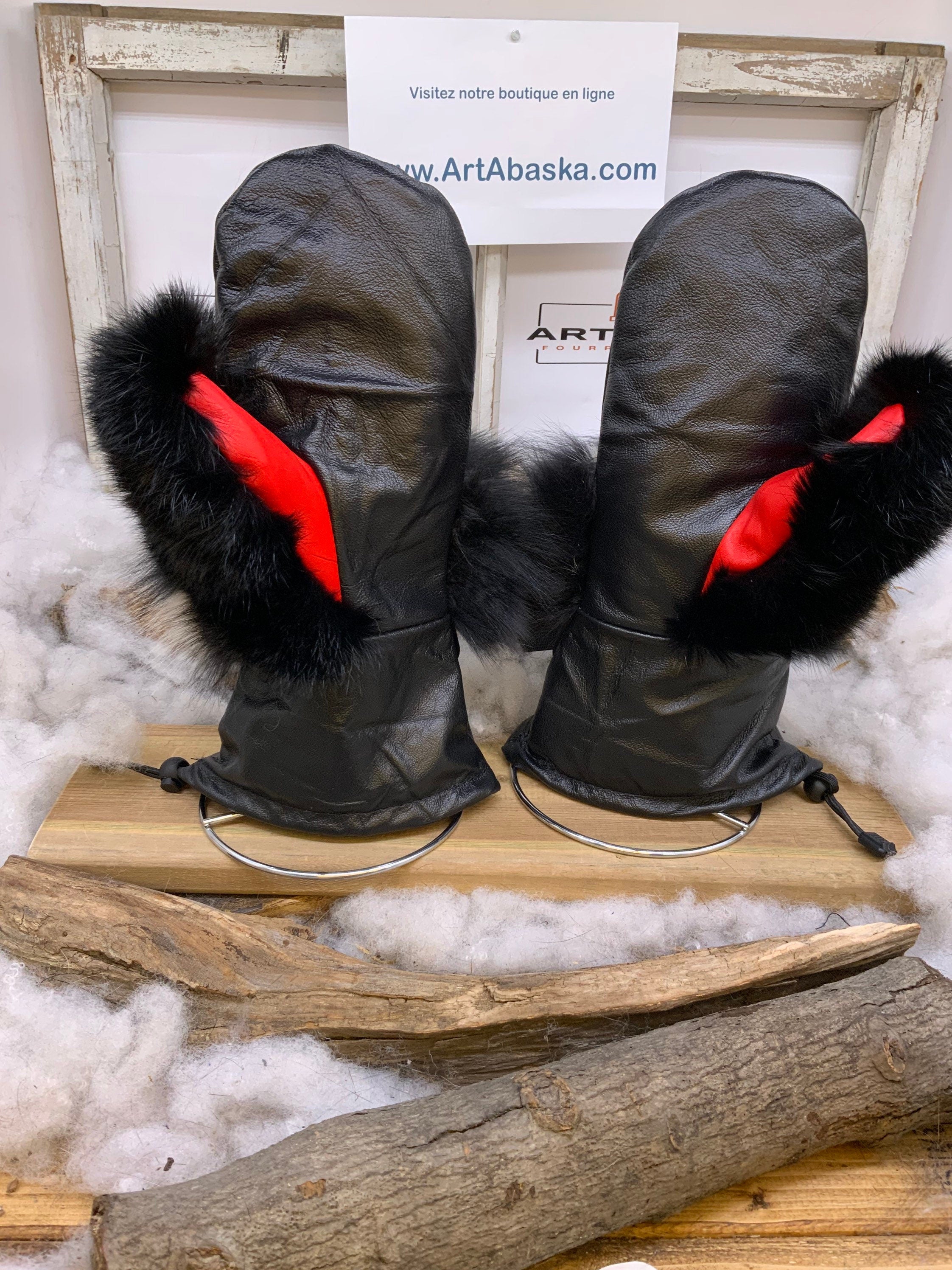 Mitaines Irène Large édition cuir noir embossé renard patchwork lapin recyclés fait main Québec pièce unique chaude et élégante