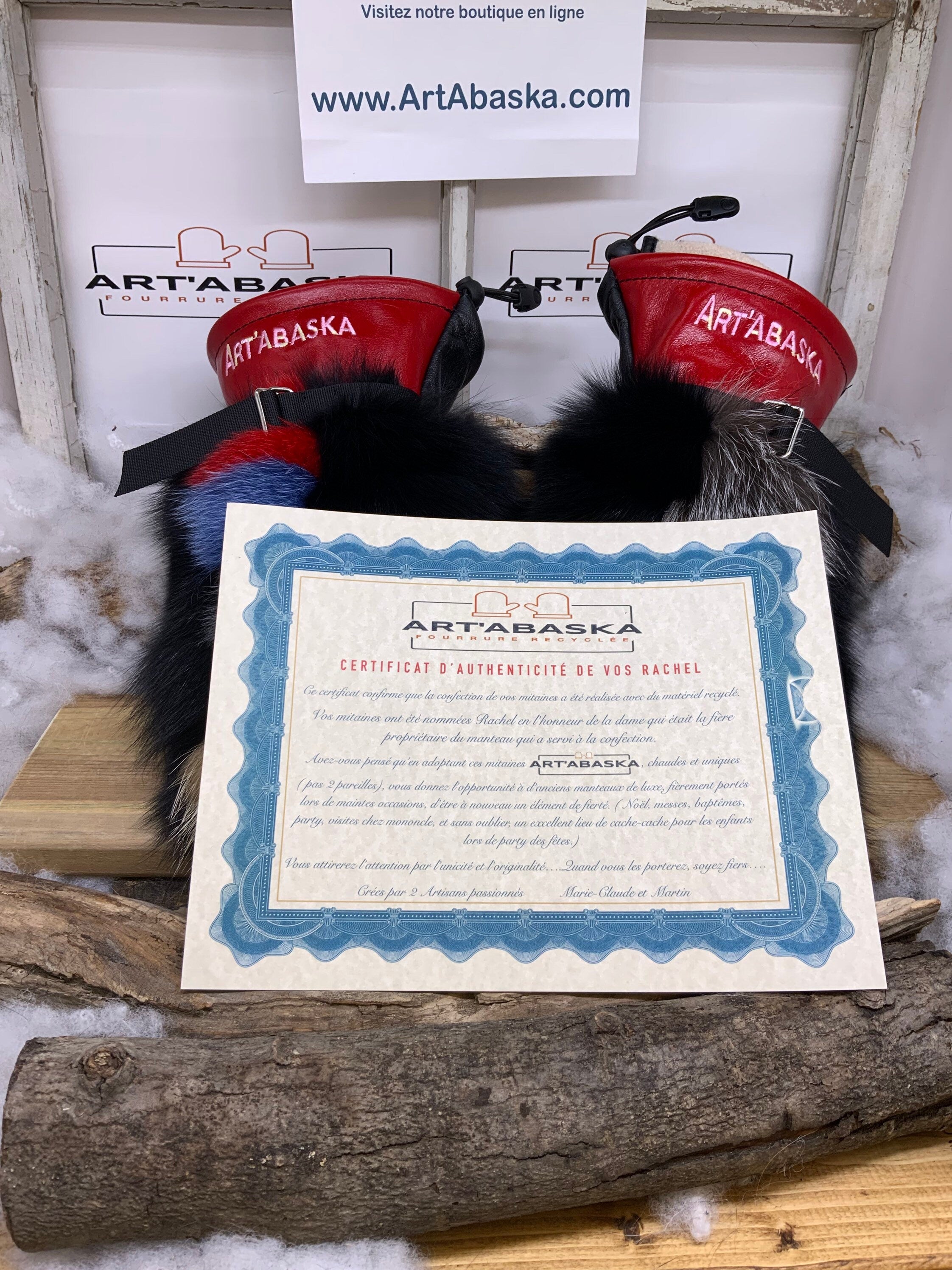 Mitaines Les Rachel – Médium – patchwork de renard recyclé, cuir rouge et noir, fait à la main au Québec