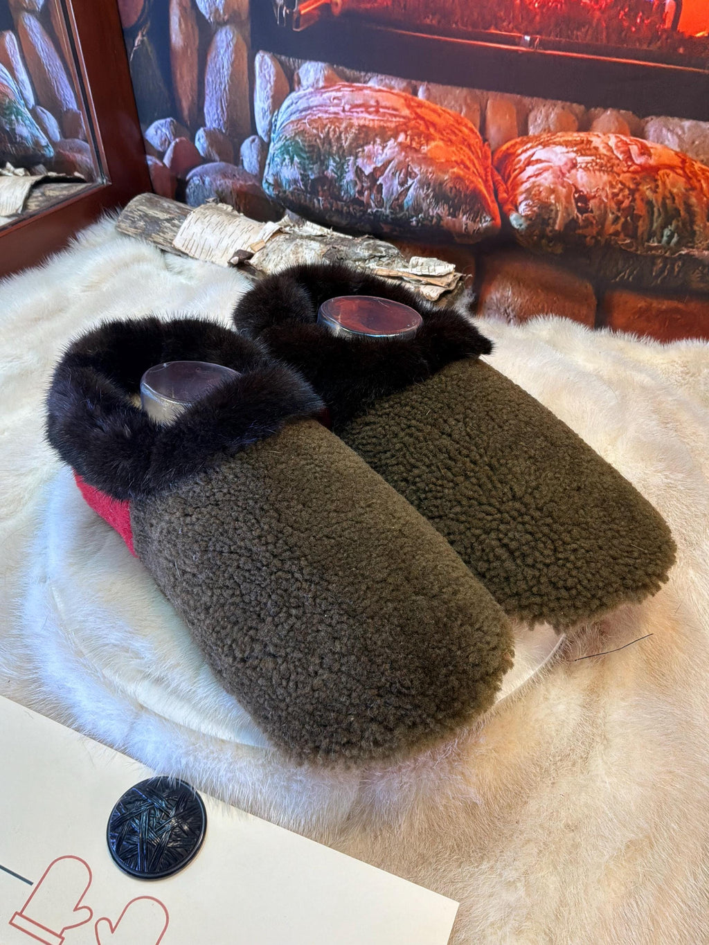Slipper Georgette pointure 9 Homme / 11 Femme– Sherling italien & cuir recyclé, pièce unique faite à la main au Québec