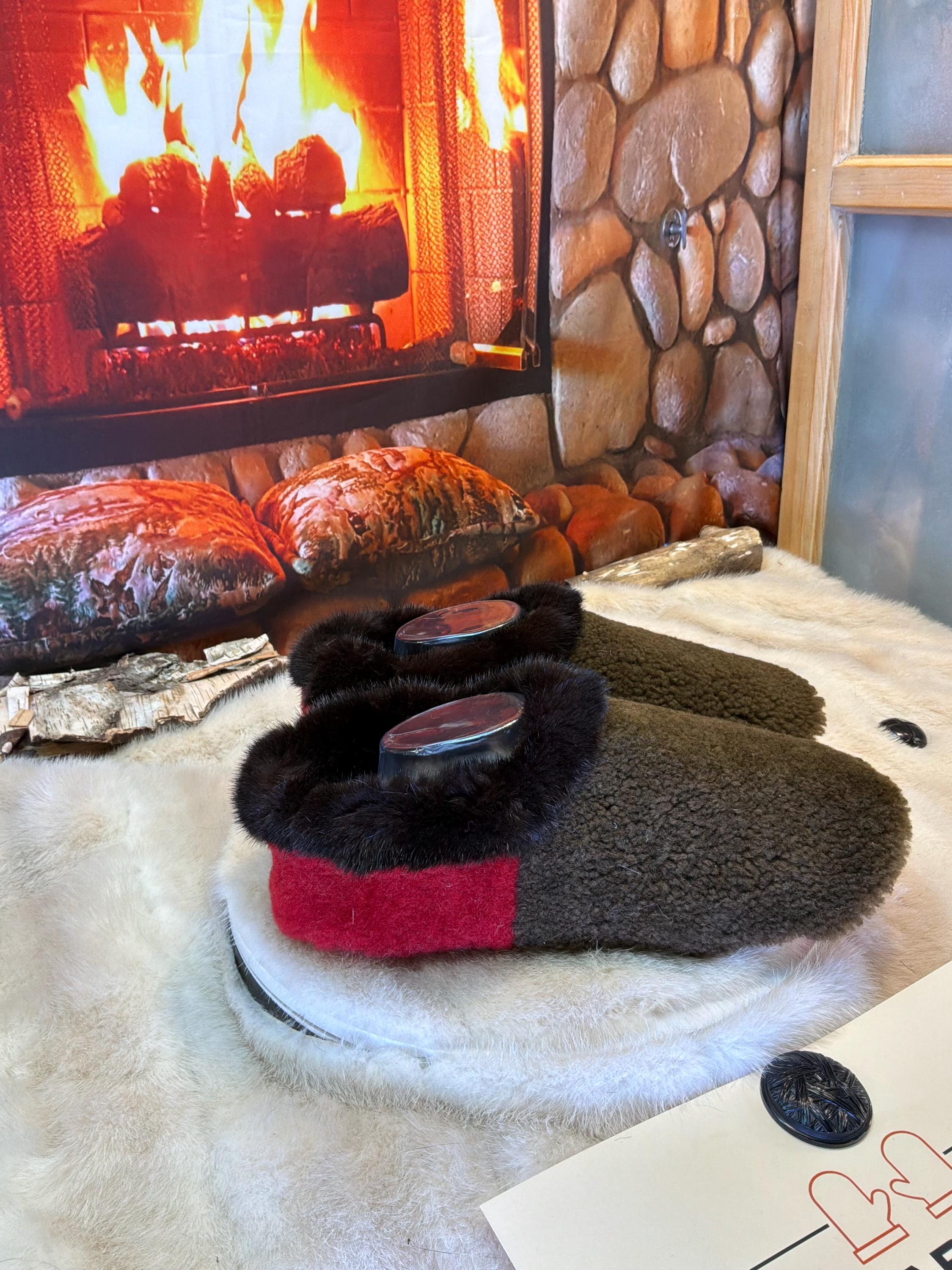 Slipper Georgette pointure 9 Homme / 11 Femme– Sherling italien & cuir recyclé, pièce unique faite à la main au Québec