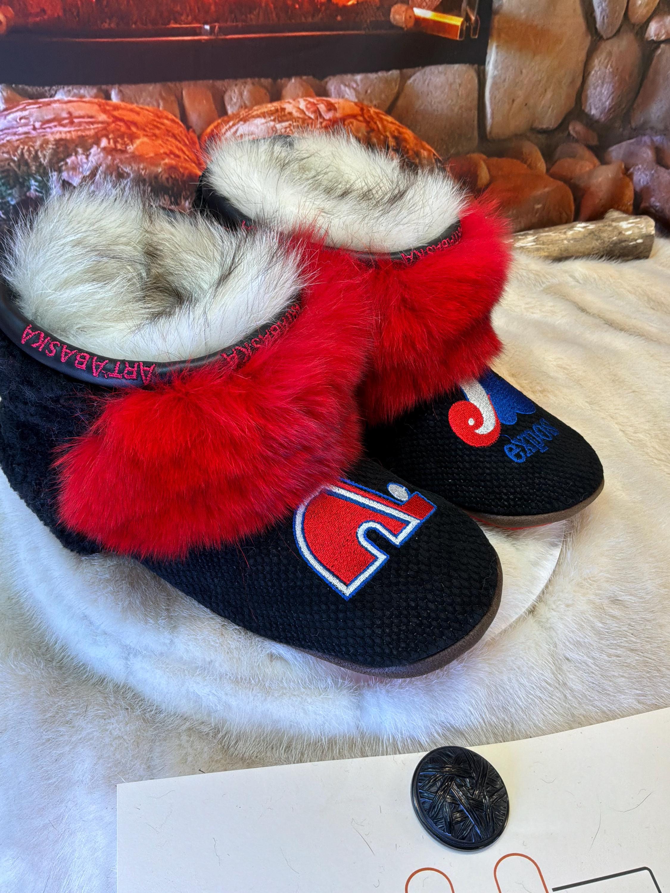Mocassins d’intérieur Denise 11 homme cuir italien serpent logos Nordiques et Expos renard rouge mouton frisé semelle cuir rouge Québec