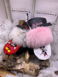 Mitaines Gilberte LARGE/MED cuir recyclé édition Mickey Minnie Disney brodées renard blanc opossum noir pièce unique fait à la main Québec