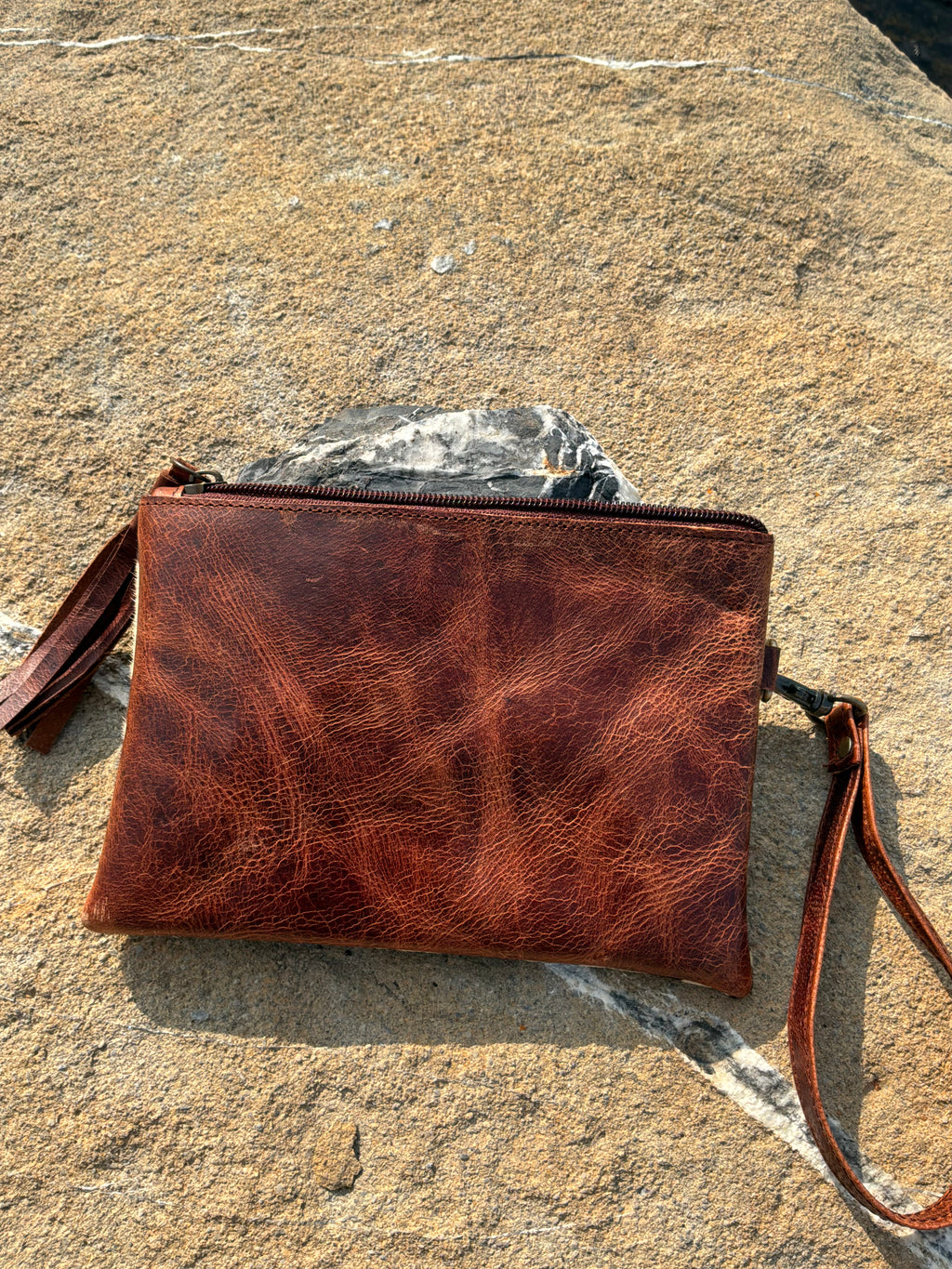 Pochette-portefeuille multifonction en fourrure de vache imprimé Léopard brun foncé – ArtAbaska