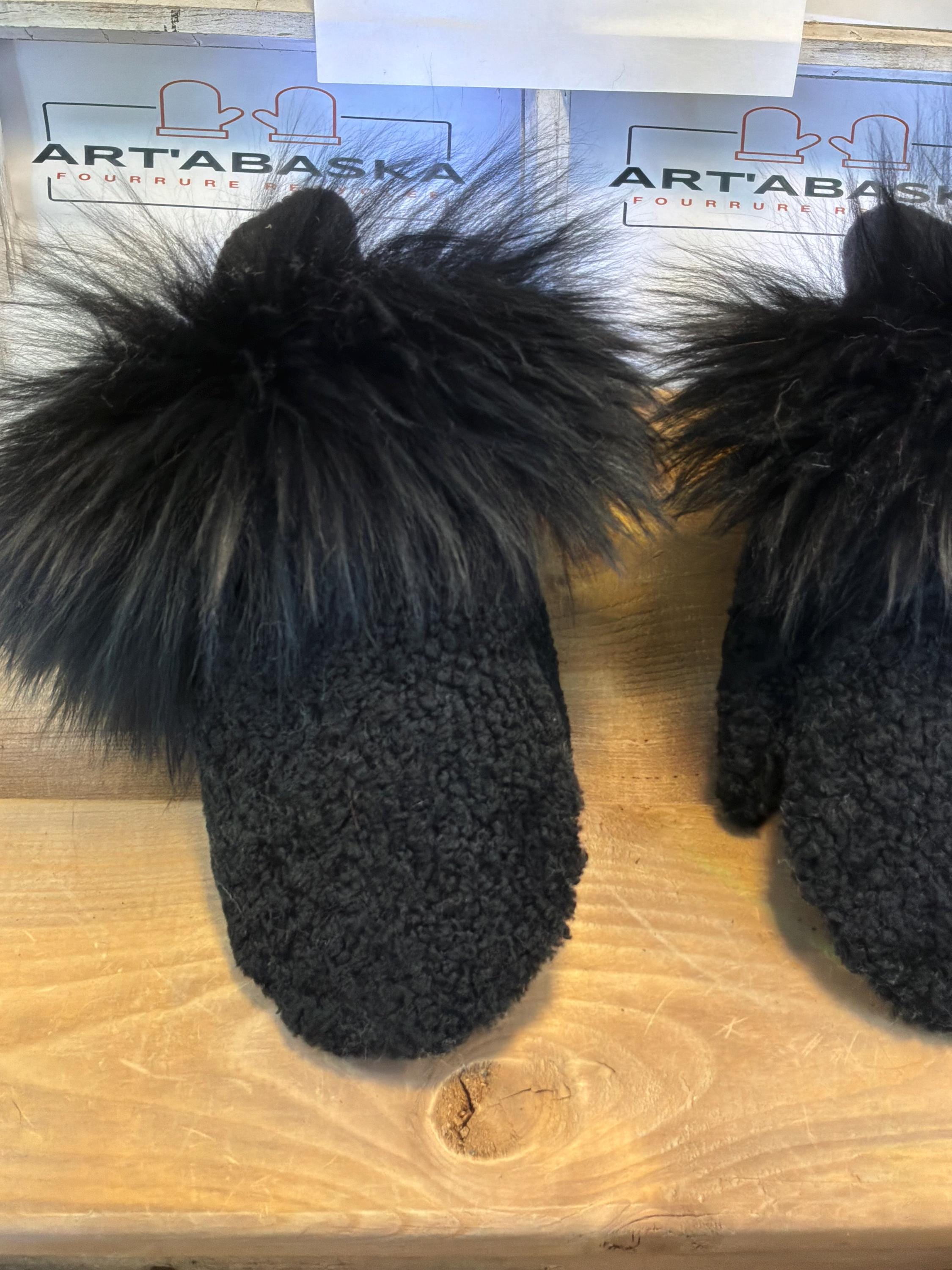 Mitaines de ville Medium Andrée en fourrure recyclée – Faites à la main au Québec – Légères, élégantes, confort urbain – ArtAbaska