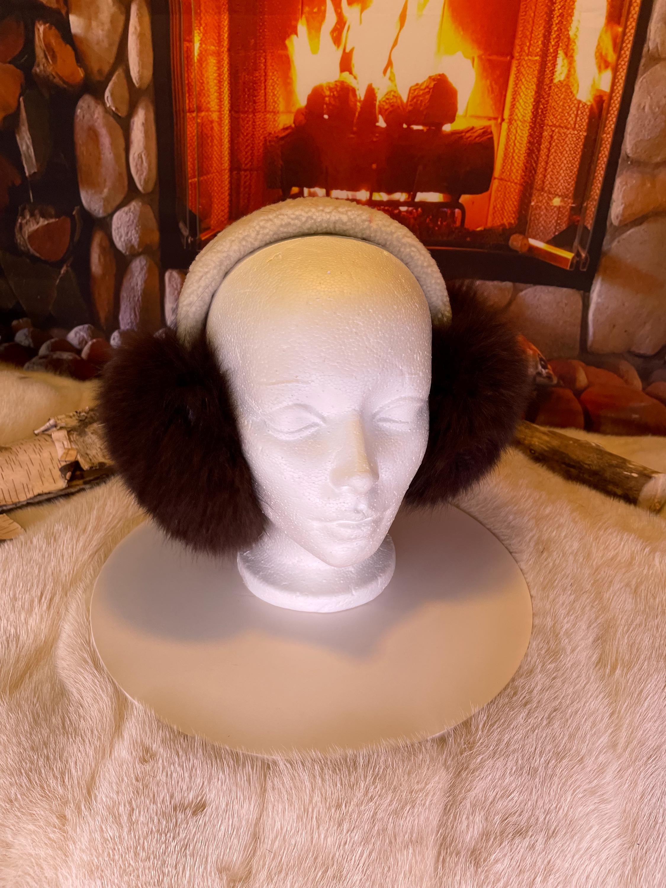 Cache-Oreilles tout en fourrure recyclée édition Renard Brun naturel recyclé et mouton rasé sur la tête  Les Josette 2