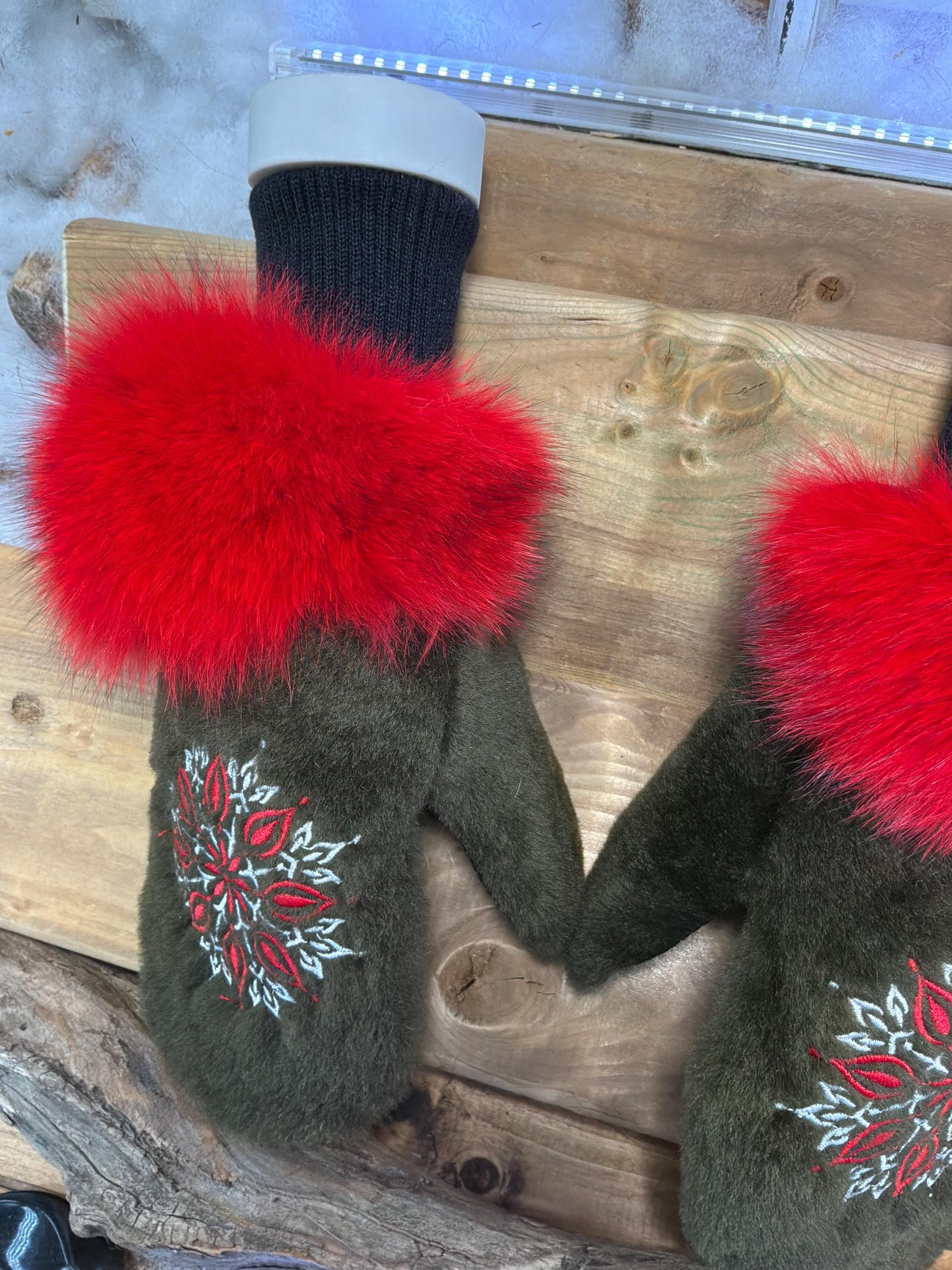 Mitaines de ville Medium Marcelle en fourrure recyclée – Faites à la main au Québec – Légères, élégantes, confort urbain – ArtAbaska