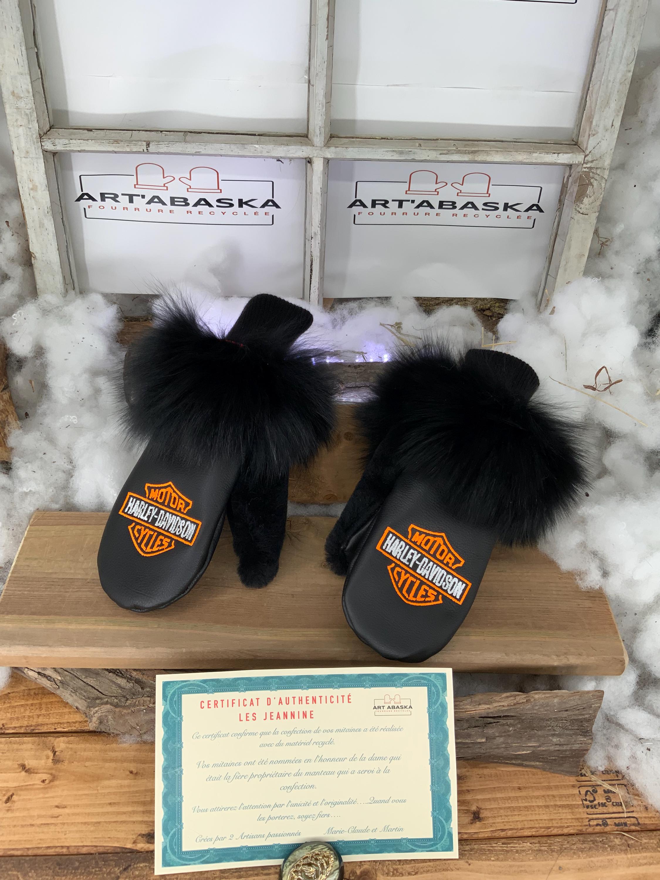 Mitaines de ville Harley Davidson | Cuir recyclé brodé & fourrure | Mitaines hiver femme Small | Fait à la main Québec | Modèle Jeannine