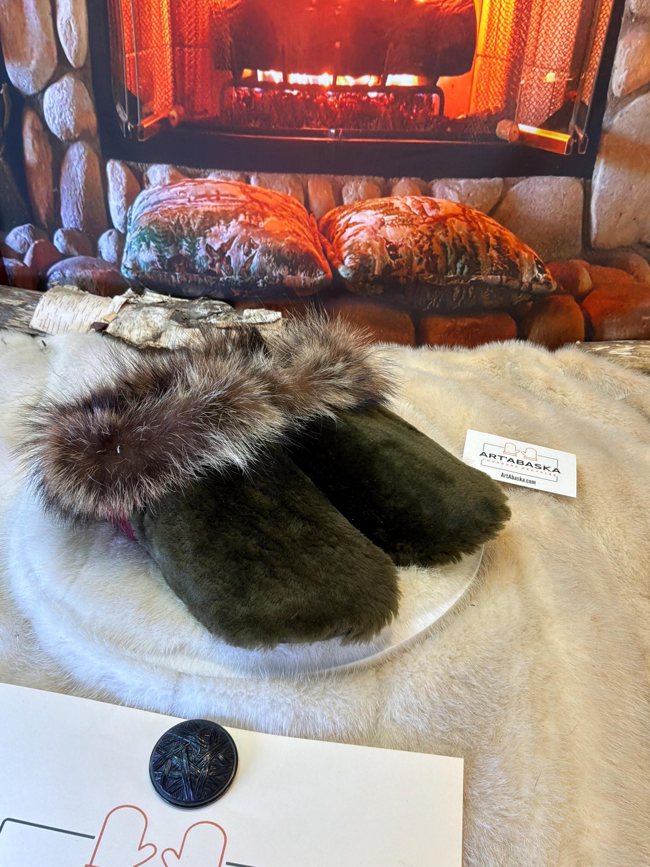 Slipper Fleurette pointure 6 femme – Sherling italien & cuir recyclé, pièce unique faite à la main au Québec