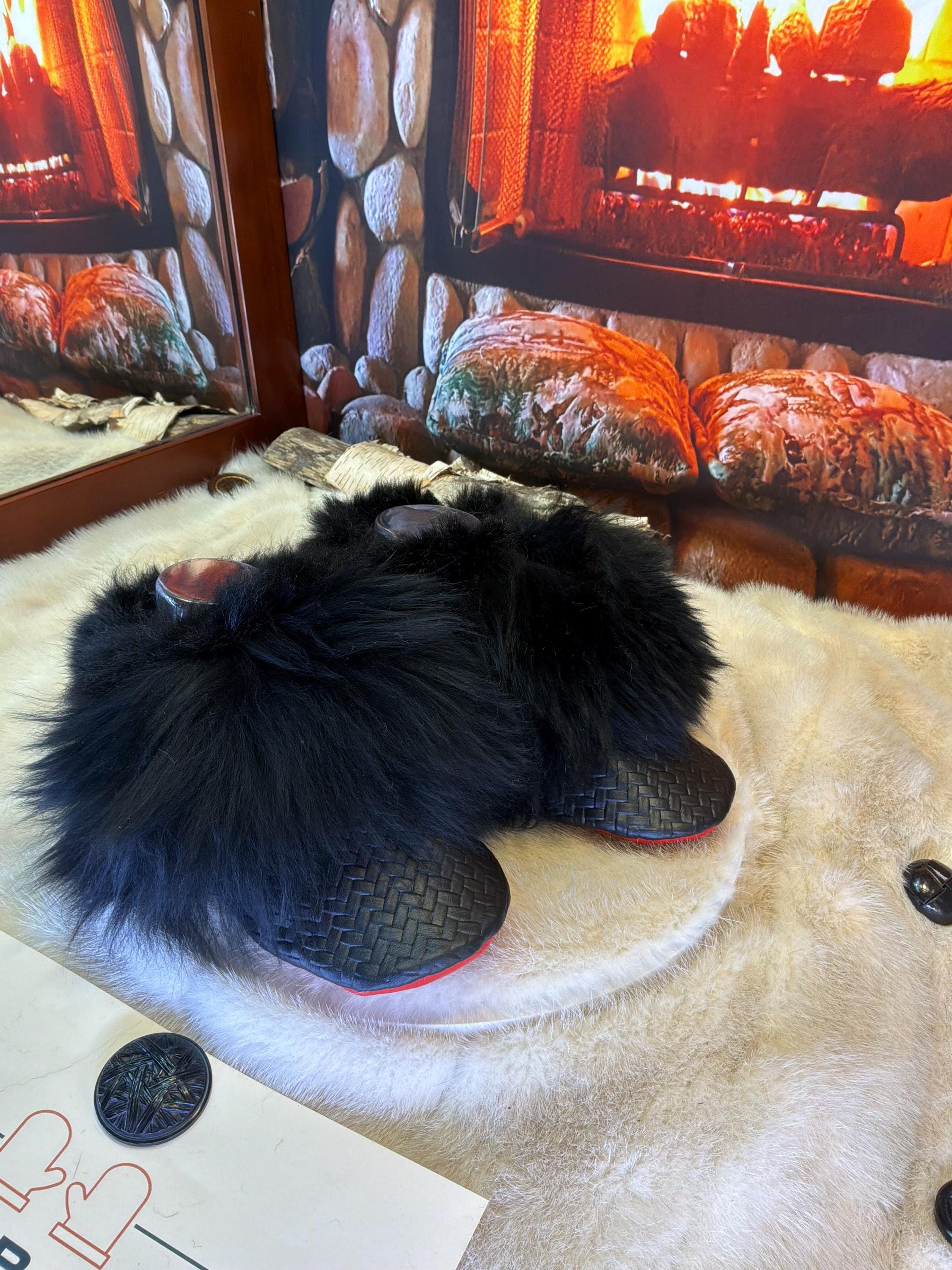 Slipper Gervaise pointure 8 femme – Sherling italien & cuir recyclé, pièce unique faite à la main au Québec