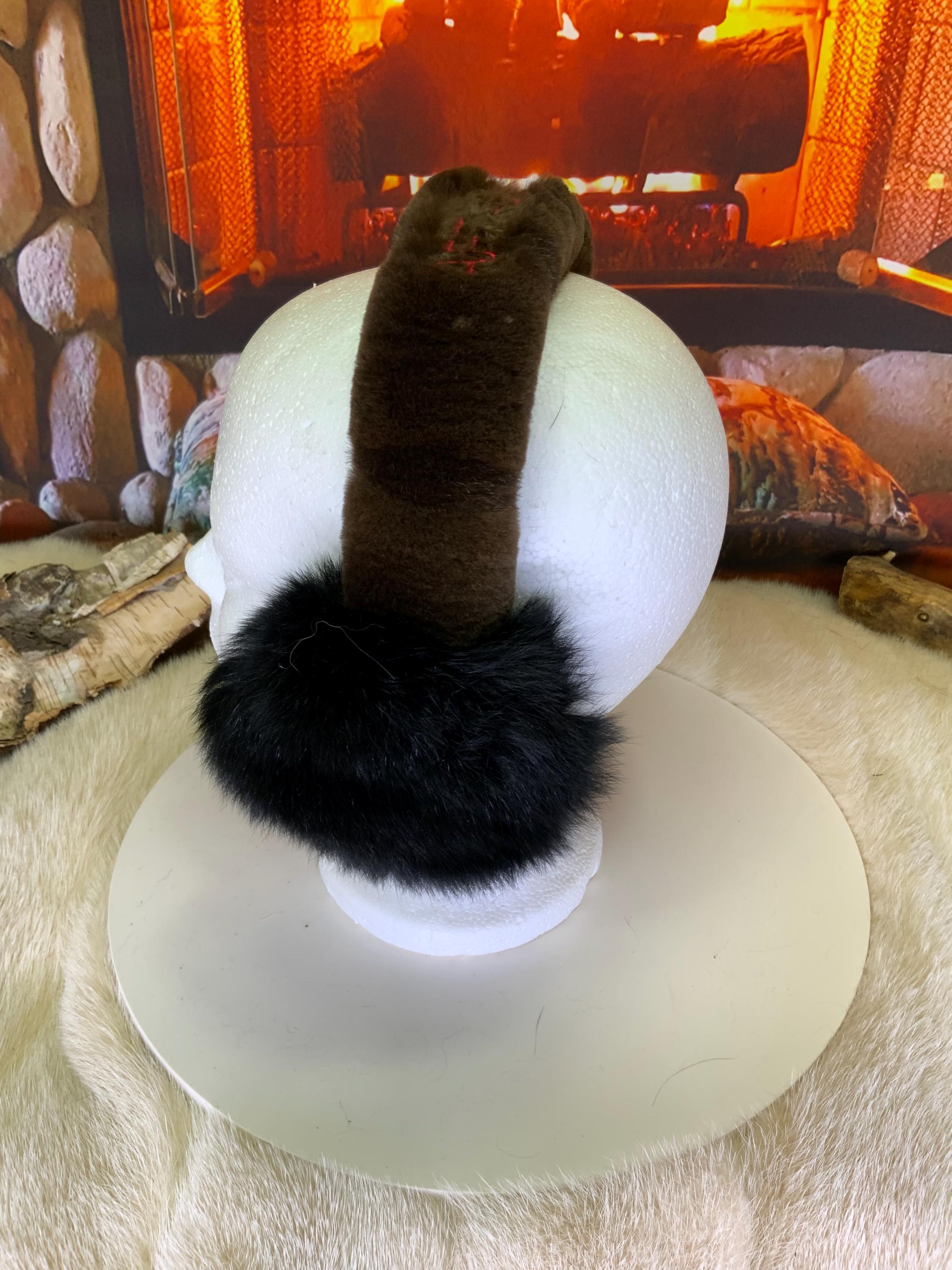 Cache-Oreilles tout en fourrure recyclée édition Opossum noir naturel recyclé Les Danielle