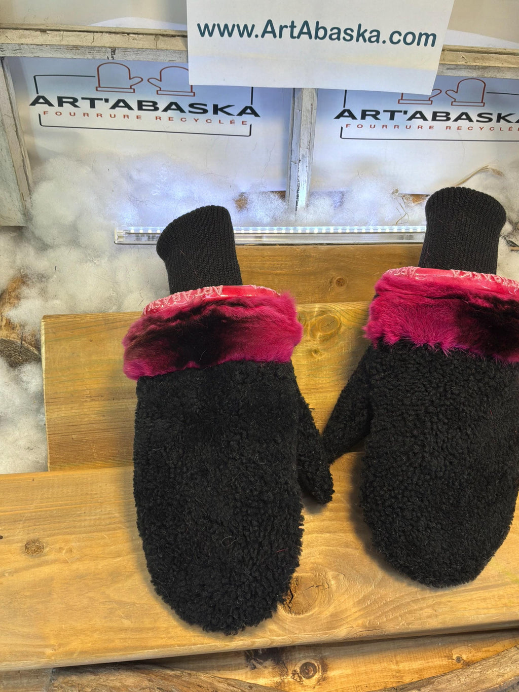 Mitaines de ville Medium Louise en fourrure recyclée – Faites à la main au Québec – Légères, élégantes, confort urbain – ArtAbaska