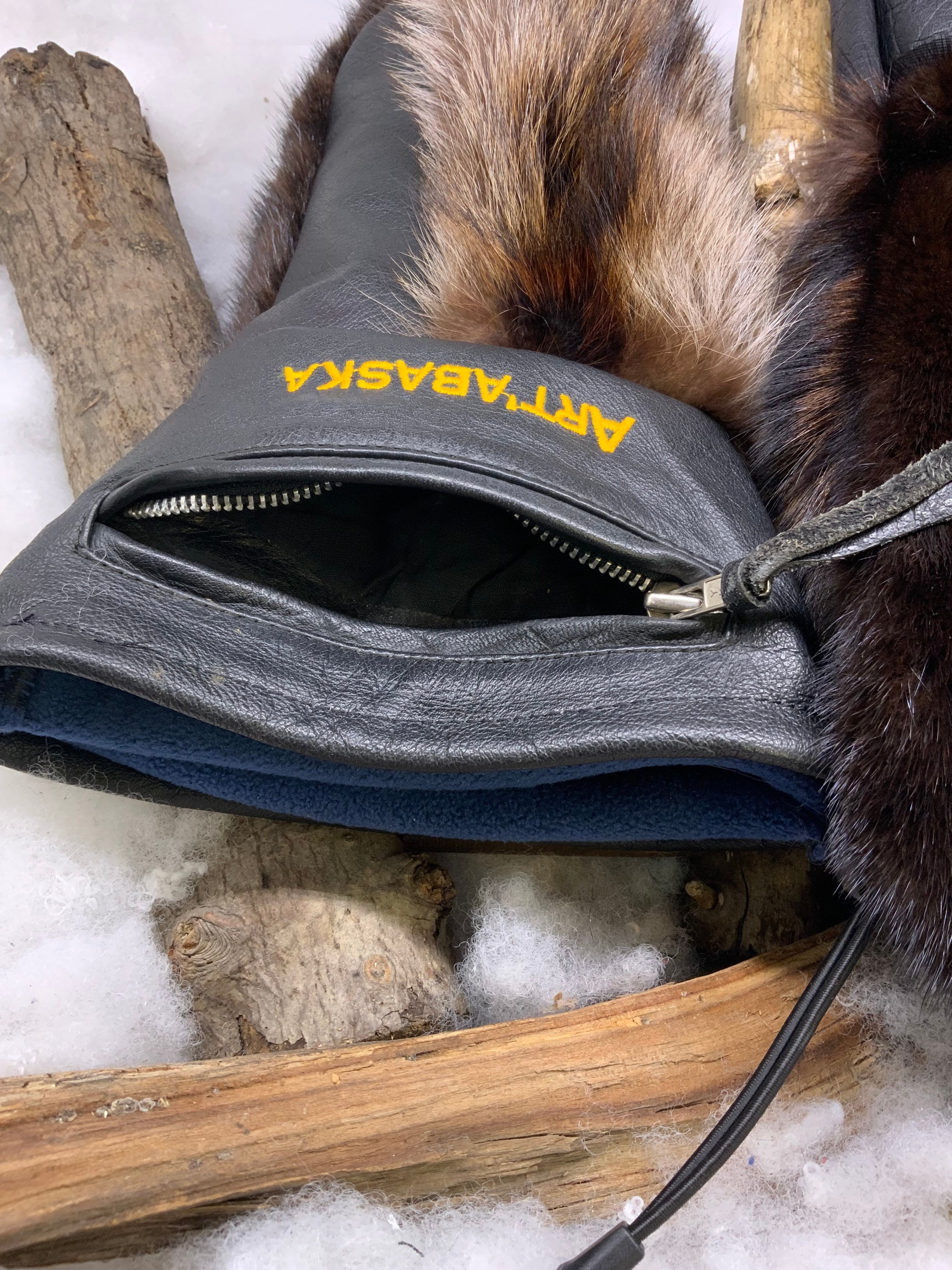 Mitaines Carole XL Harley Davidson cuir recycle vison brun raton laveur poche fonctionnelle fait a la main Quebec