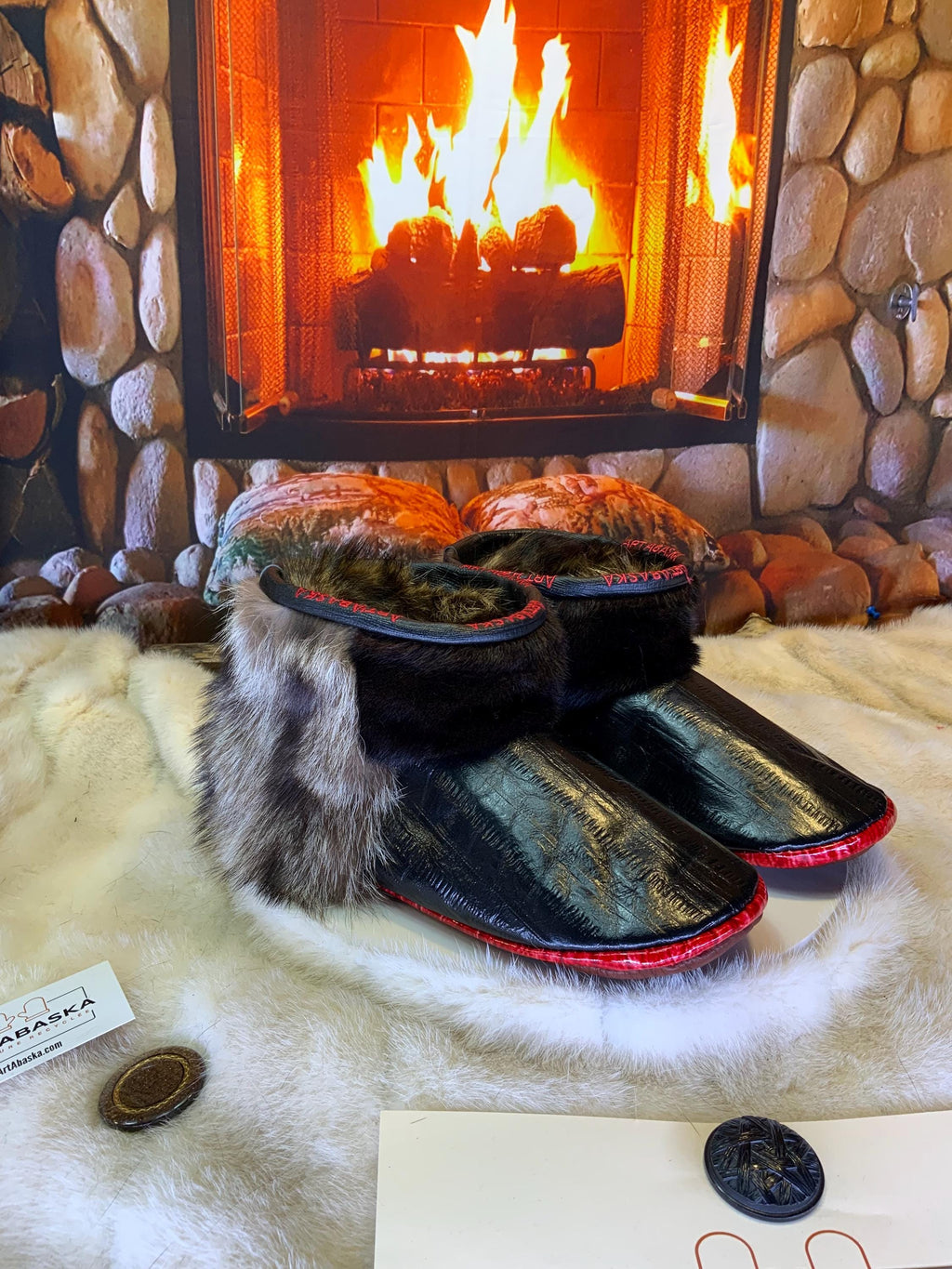 Mocassin d’interieur homme Les Marcelline - pointure 10 - cuir d’anguille noir, vison brun & raton recyclés - fait main au Québec