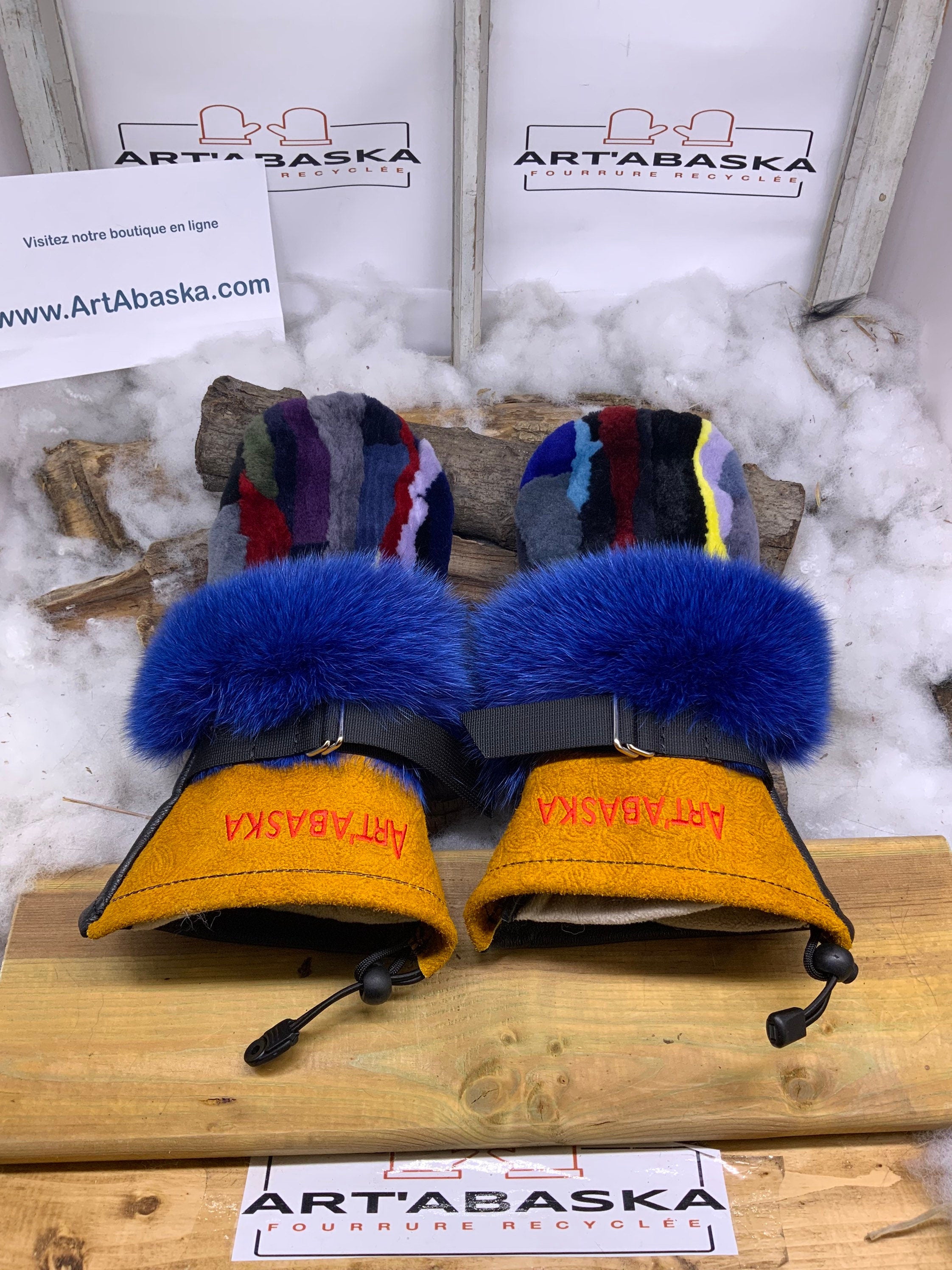 Mitaines Gilberte Medium – Édition spéciale patchwork & fourrures recyclées, pièce unique faite à la main au Québec