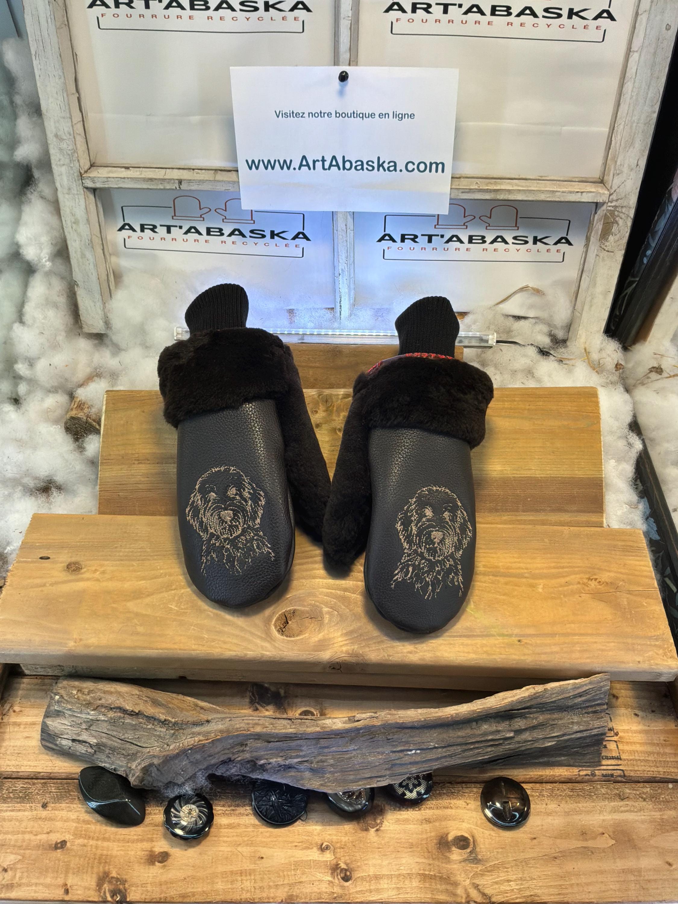 Mitaines de ville Medium Éliane en fourrure recyclée – Faites à la main au Québec – Légères, élégantes, édition Golden Doodle – ArtAbaska