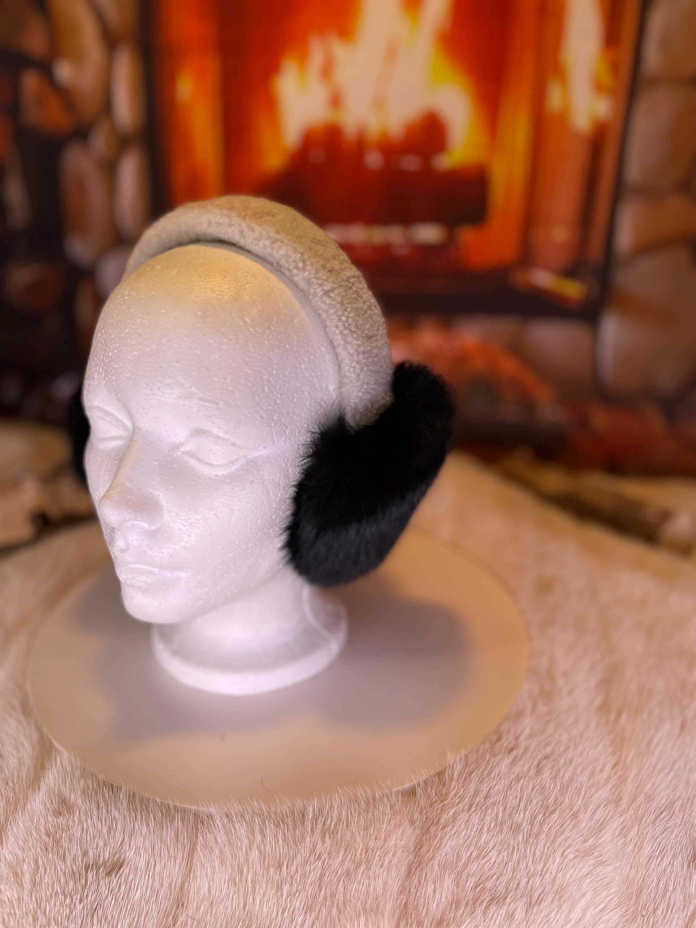 Cache-Oreilles tout en fourrure recyclée édition Lapin noir naturel recyclé et mouton rasé dessus la tête Les Lynda 2