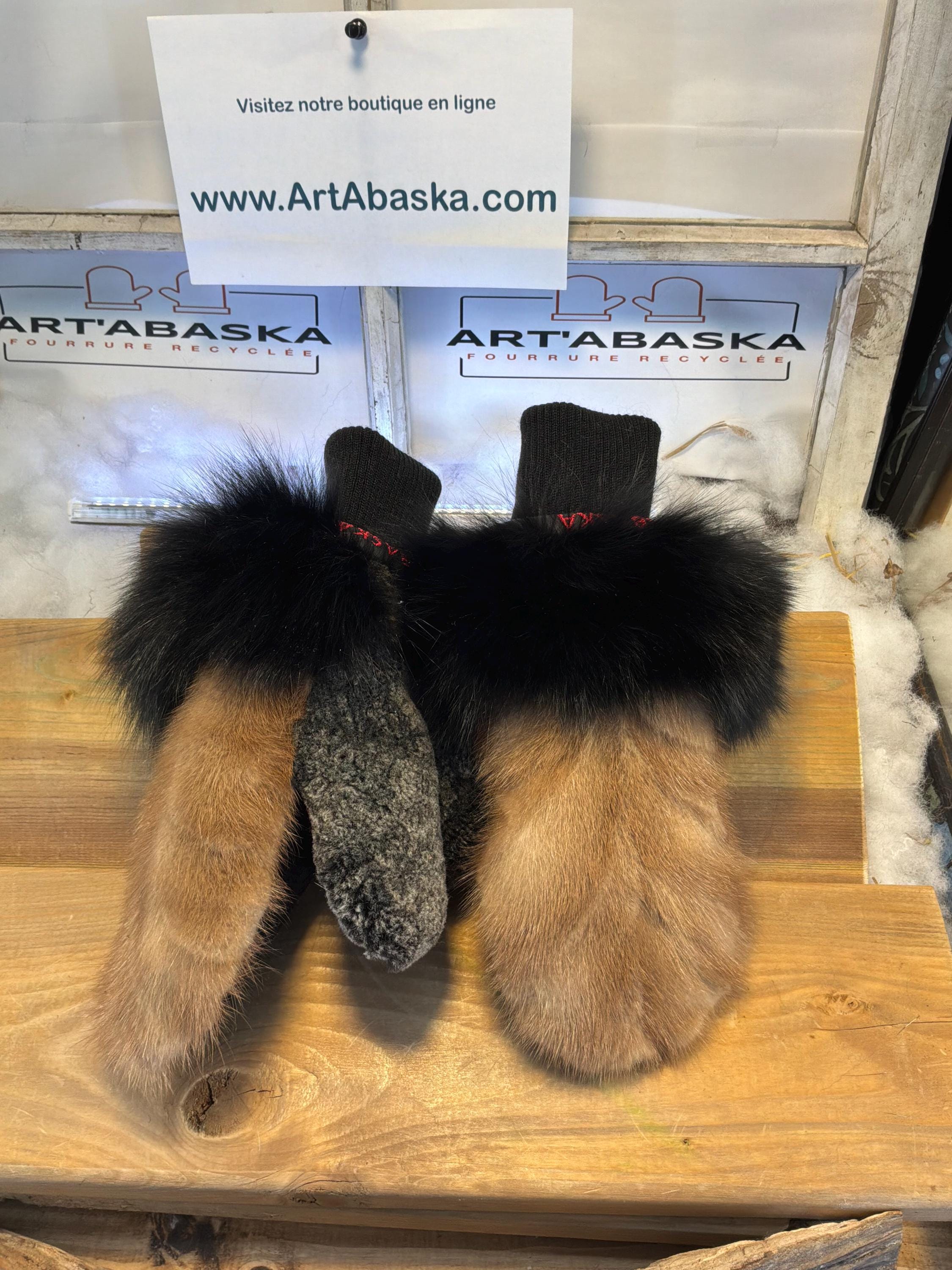 Mitaines de ville Medium Fernande en fourrure recyclée – Faites à la main au Québec – Légères, élégantes, confort urbain – ArtAbaska