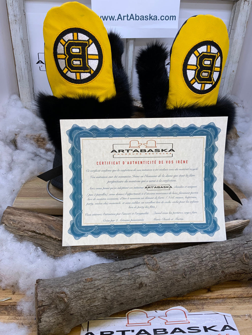 Mitaines Irène Bruins de Boston cuir jaune et noir brodé renard patchwork recyclé fait à la main Large Québec artisanal unique