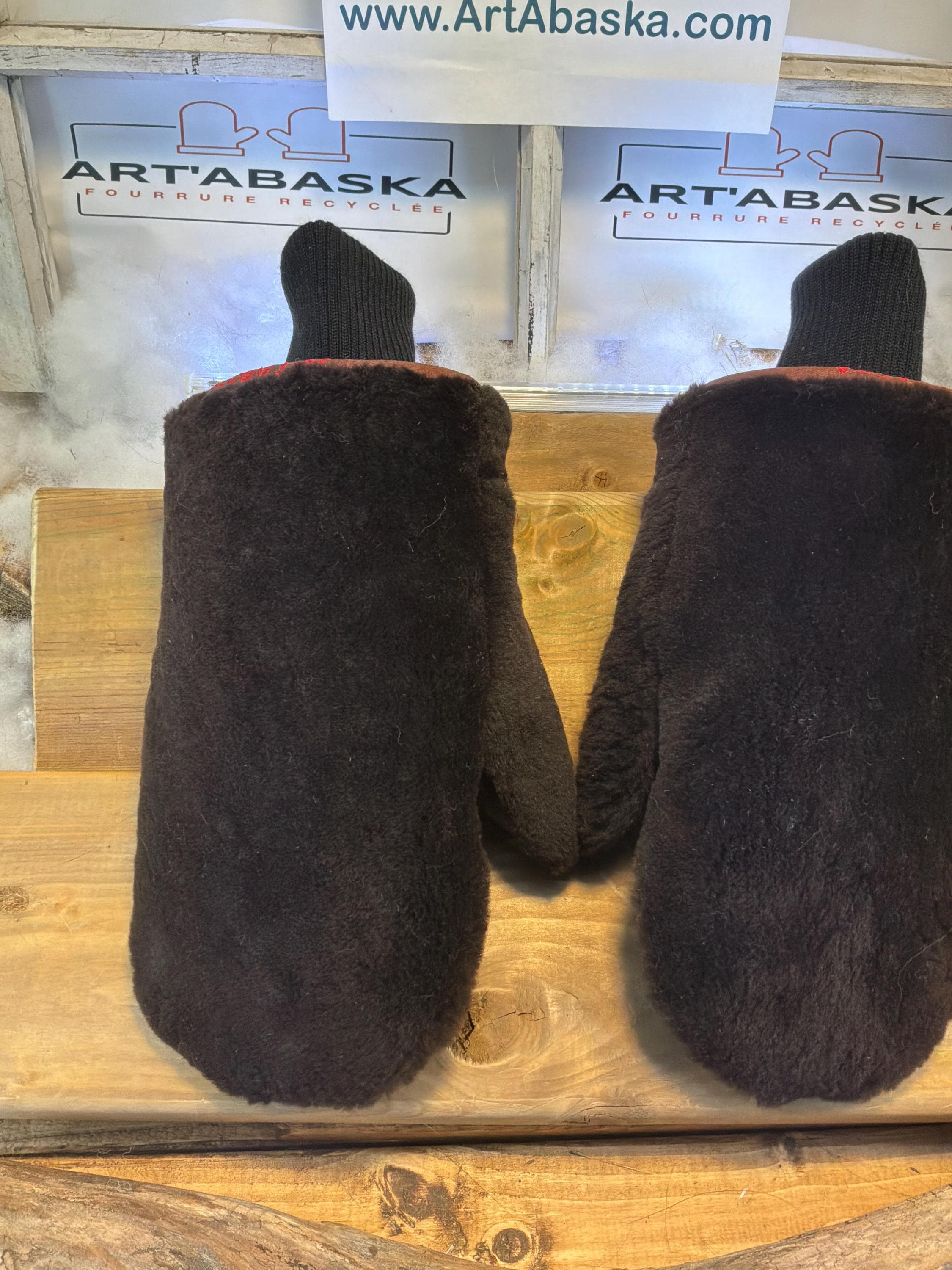 Mitaines de ville X-Large Rollande en fourrure recyclée – Faites à la main au Québec – Légères, élégantes, confort urbain – ArtAbaska