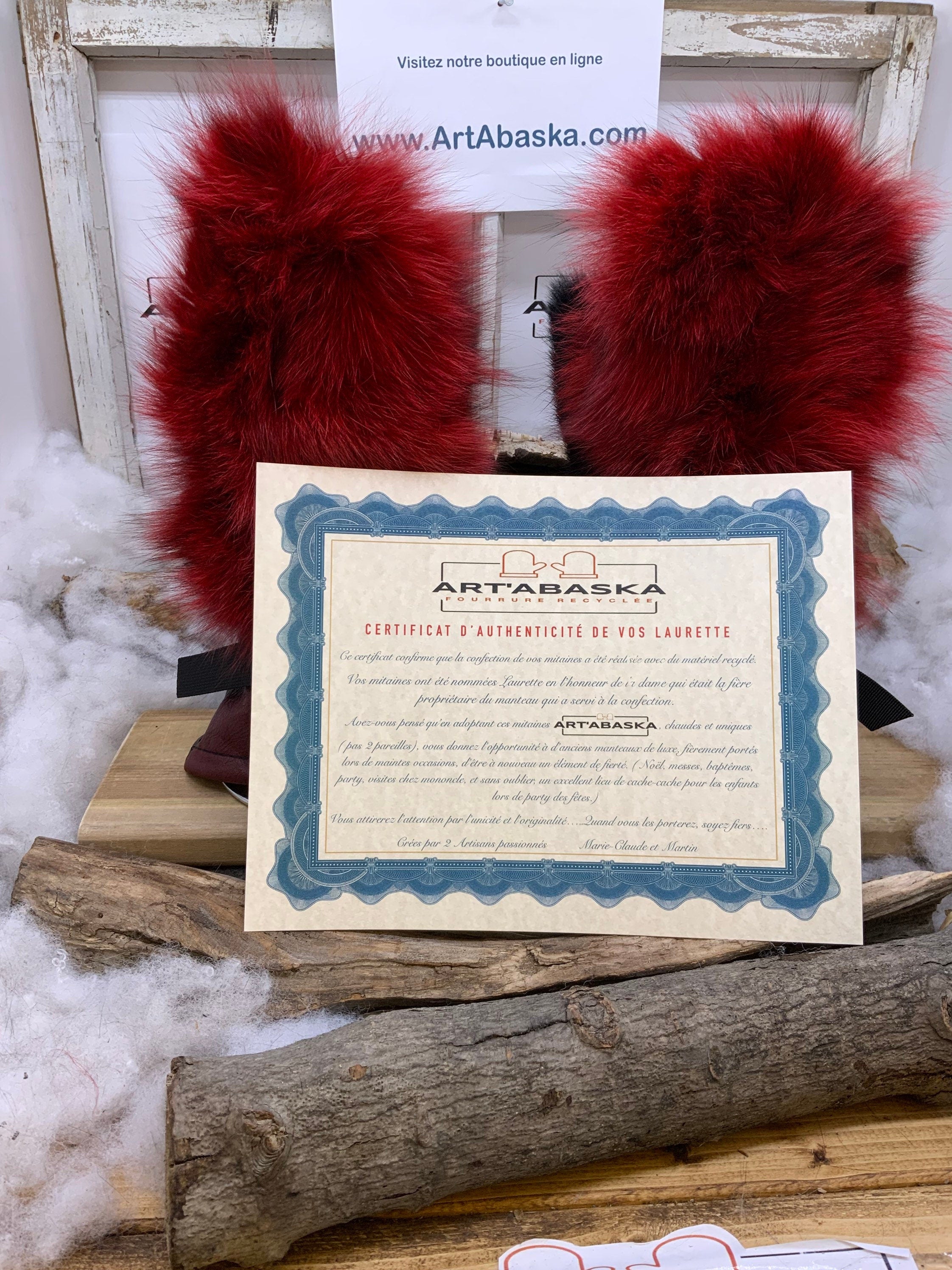 Mitaines Les Laurette – Médium, patchwork de renard rouge recyclé, cuir bourgogne et noir, fait à la main au Québec, pièce unique
