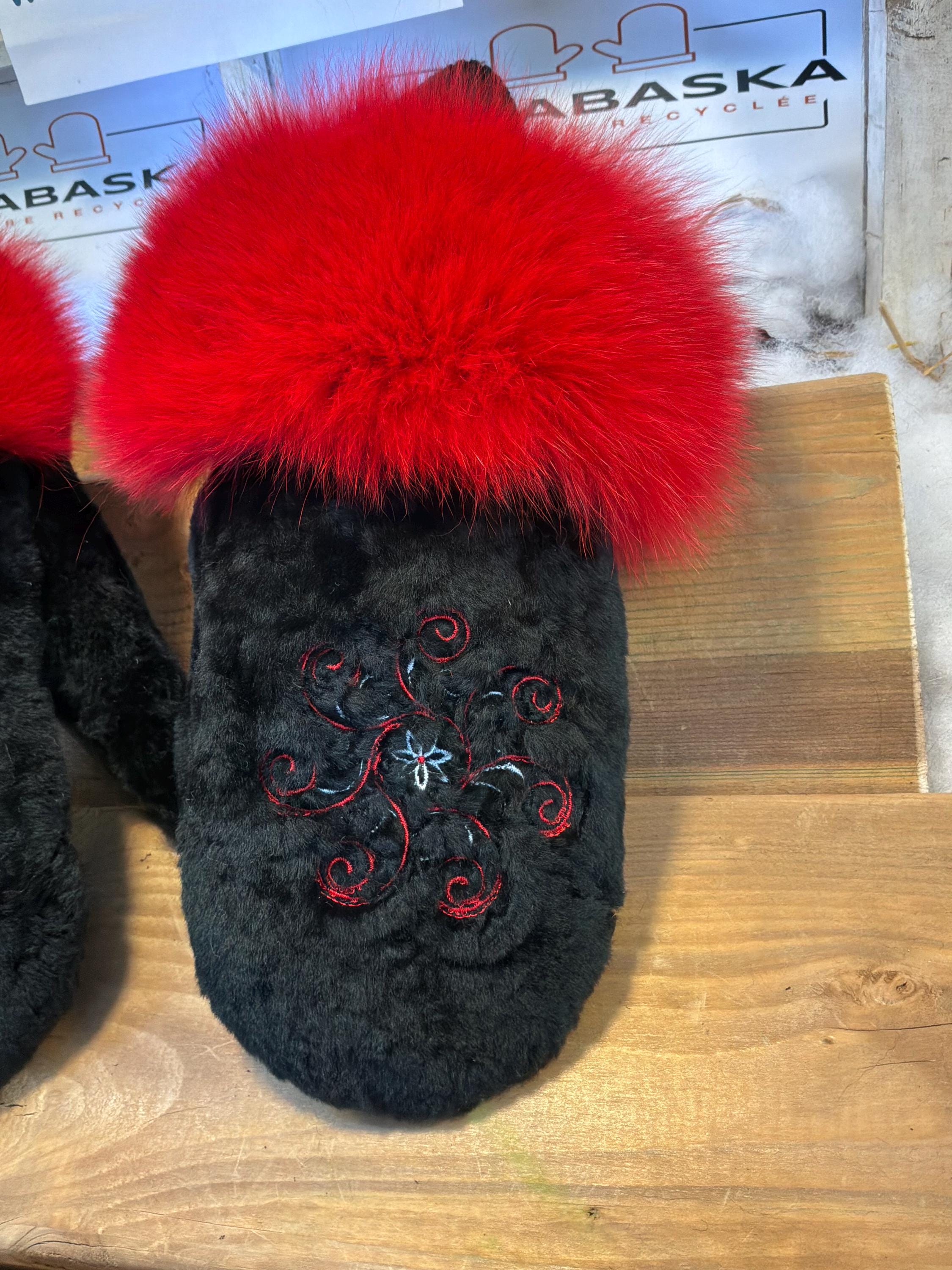 Mitaines de ville Médium Lise en fourrure recyclée – Faites à la main au Québec – Légères, élégantes, confort urbain – édition brodée