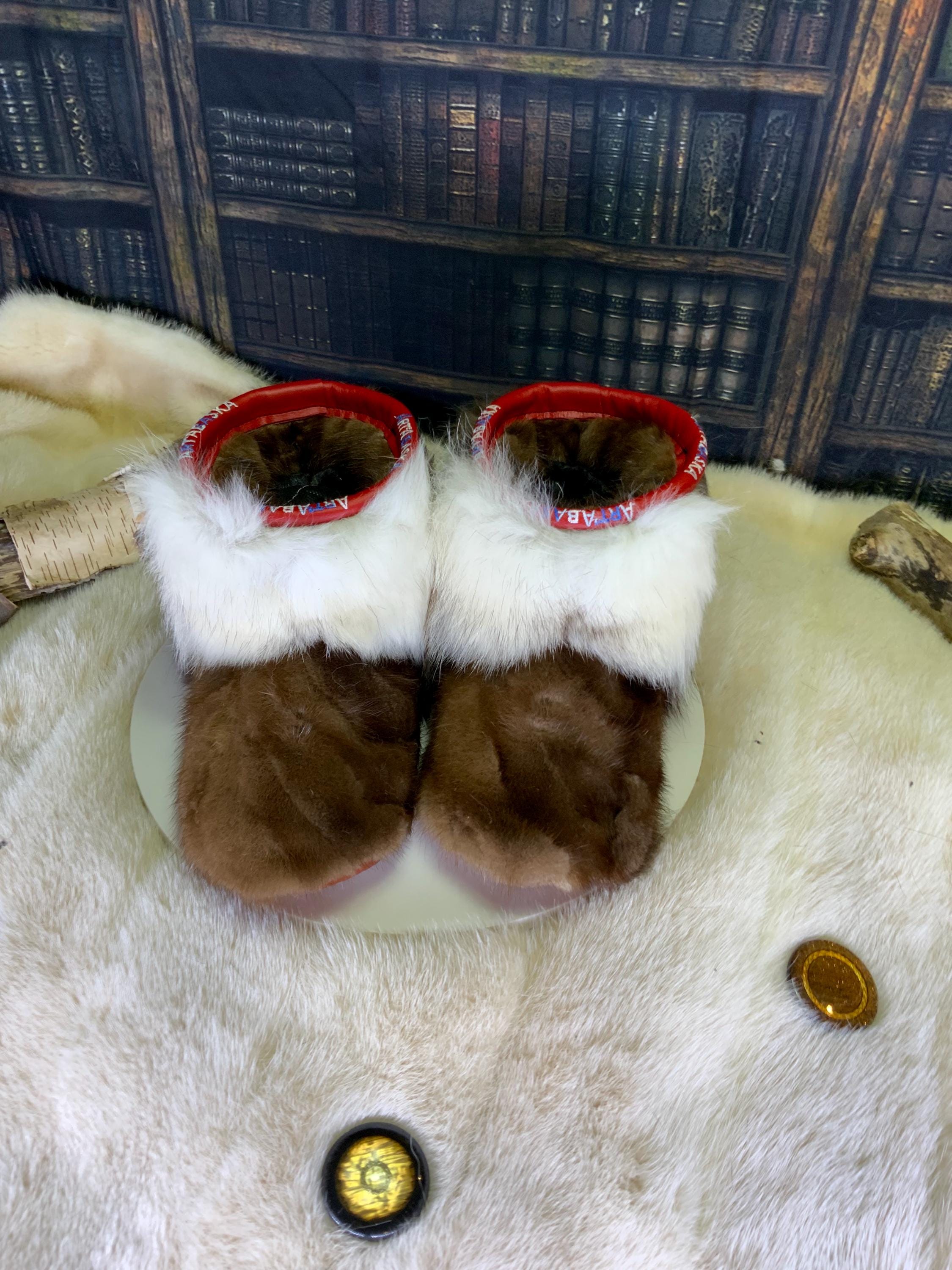 Mocassins d’intérieur Rosa pour femme 7 en fourrures recyclées et cuir récupéré d’usine – faits à la main au Québec, chauds, respirants, confort de luxe, pièce unique Art’Abaska 💕