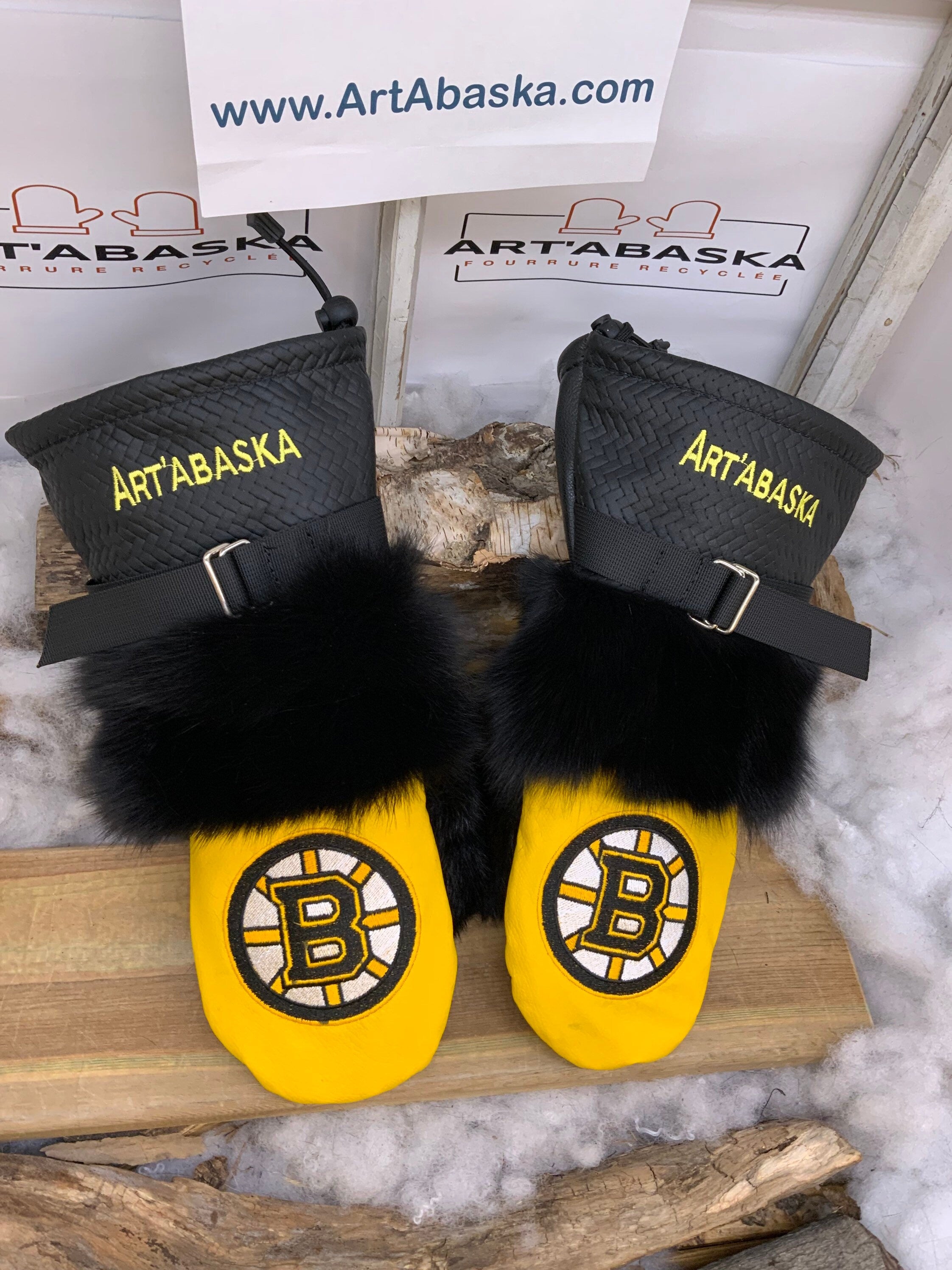 Mitaines Irène Bruins de Boston cuir jaune et noir brodé renard patchwork recyclé fait à la main Large Québec artisanal unique