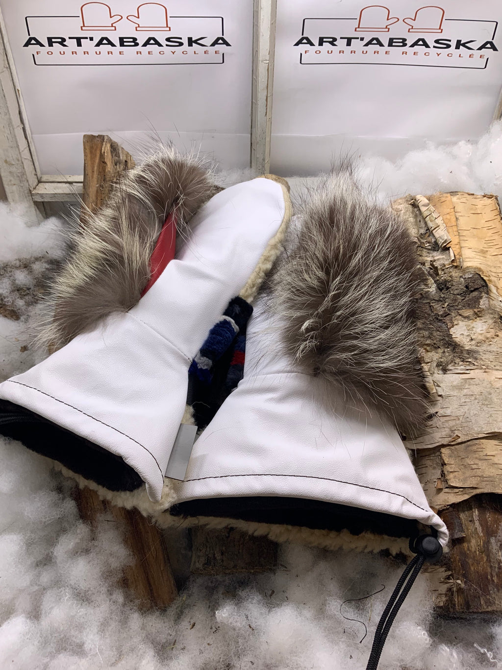 Mitaines Alphonsine Small – Édition limitée, fourrures recyclées renard et mouton, intérieur en fourrure, fait à la main Québec