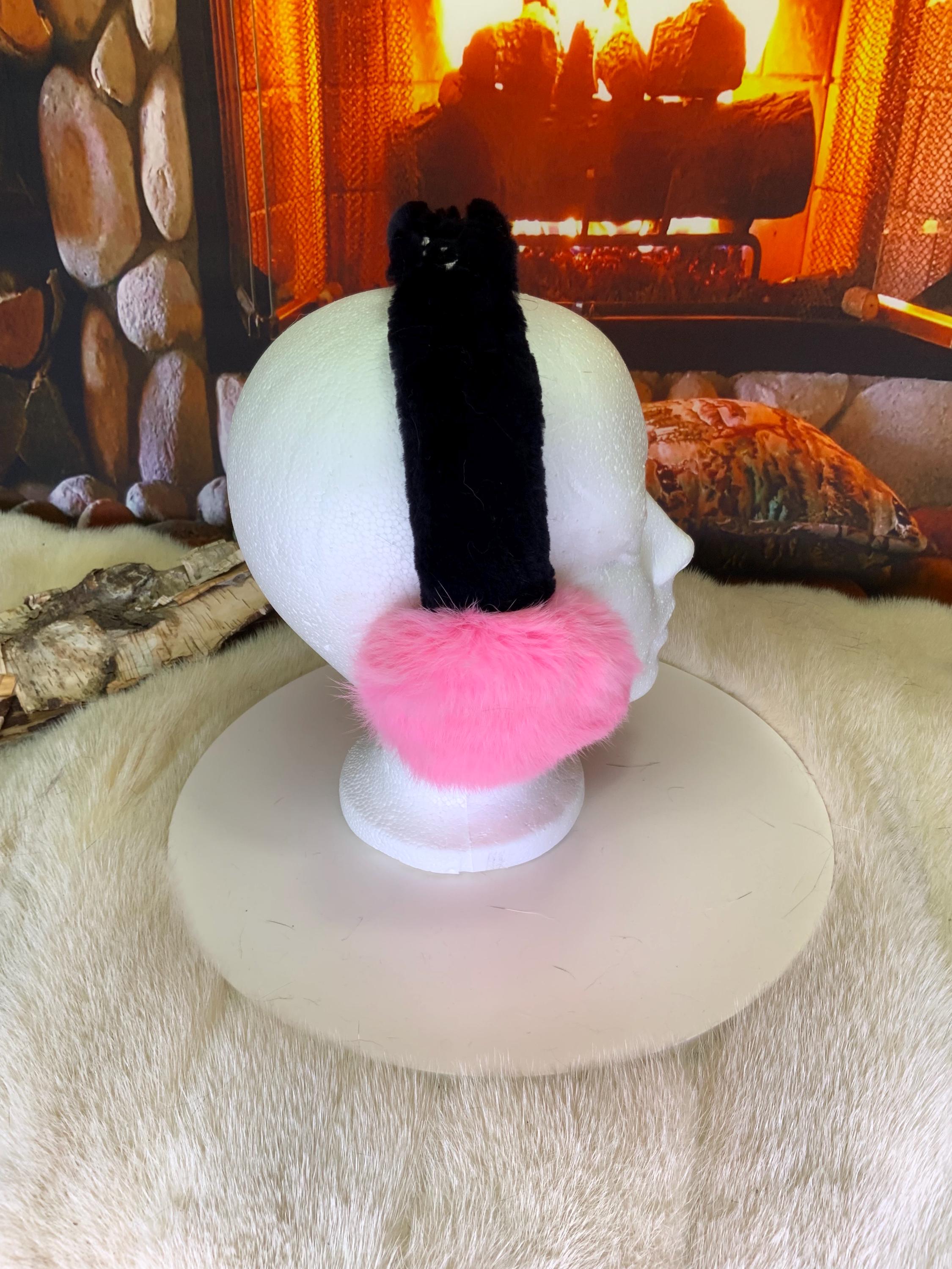 Cache-Oreilles tout en fourrure recyclée édition Lapin Rose