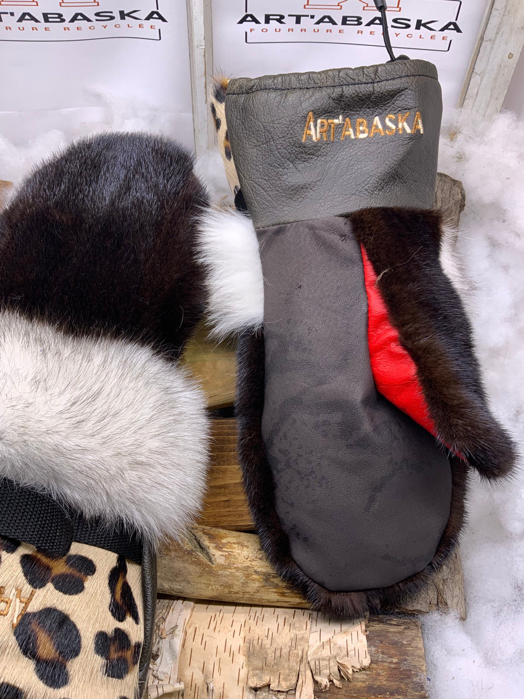 Mitaines Claire XL vison brun renard recyclé cuir imprimé léopard intérieur amovible fait main Québec pièce unique chaude durable