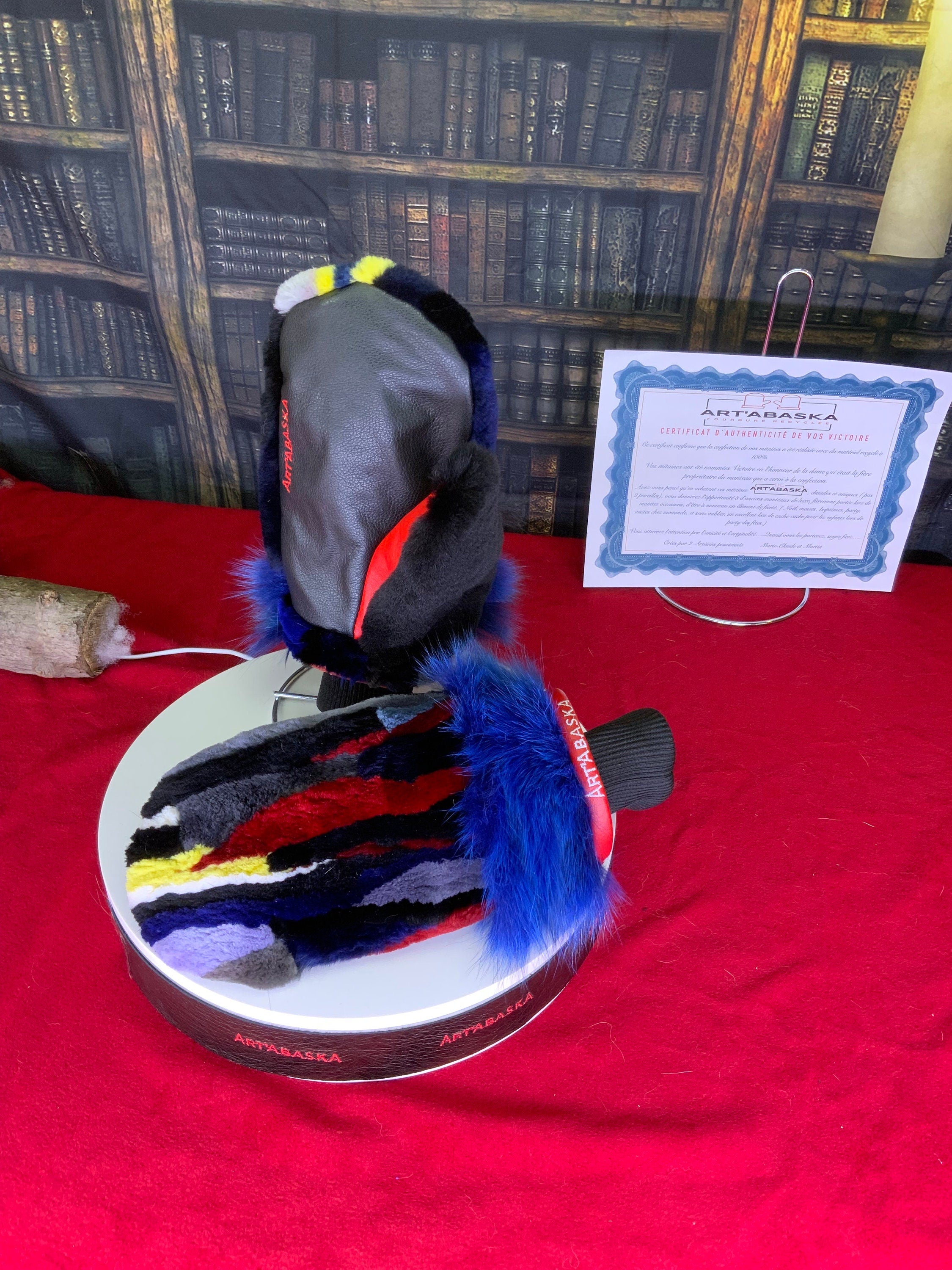 Mitaines de Ville en fourrure et cuir recyclés,  modèle court Les Victoire.  Grandeur LARGE