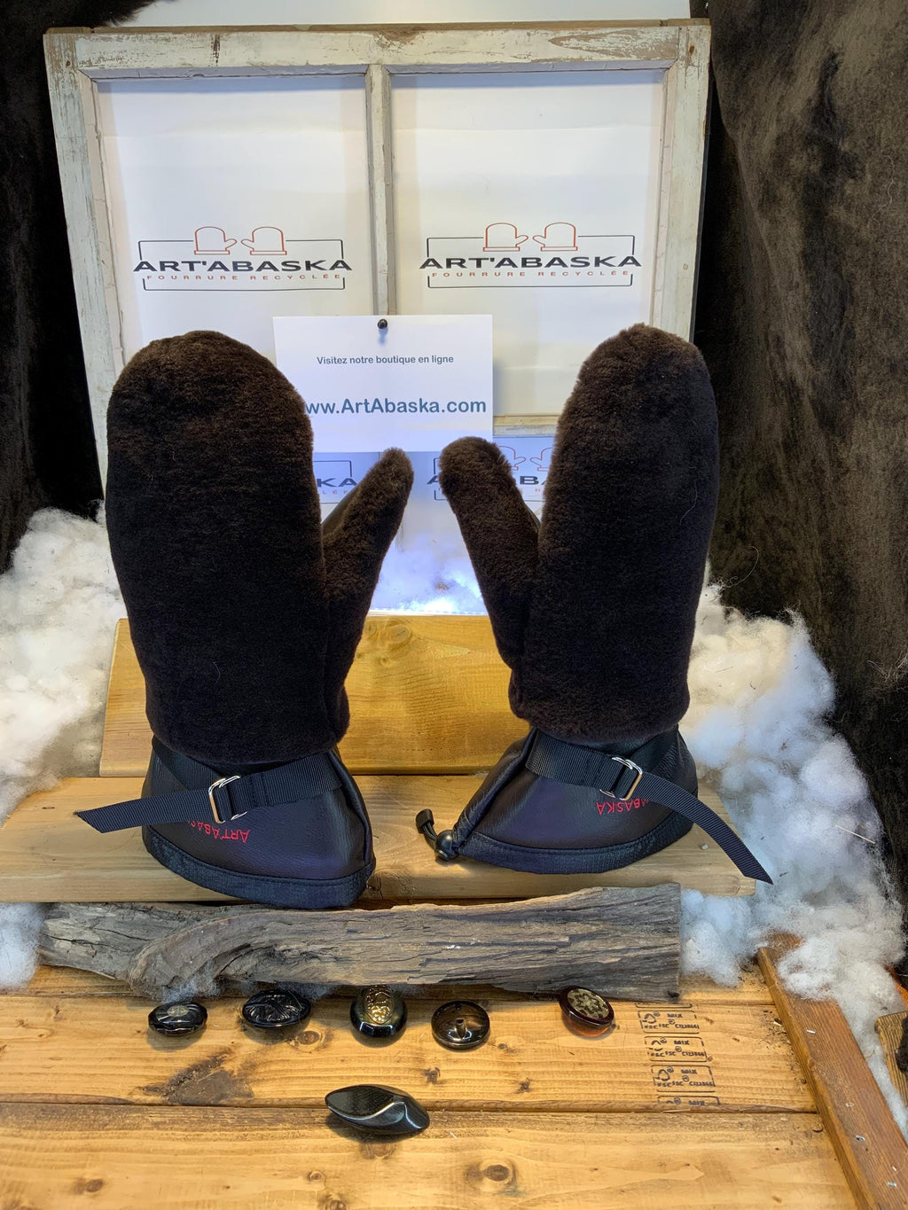 Mitaines Maryse XLarge mouton rasé brun chocolat cuir italien brun intérieur végane fait main Québec pièce unique chaude durable