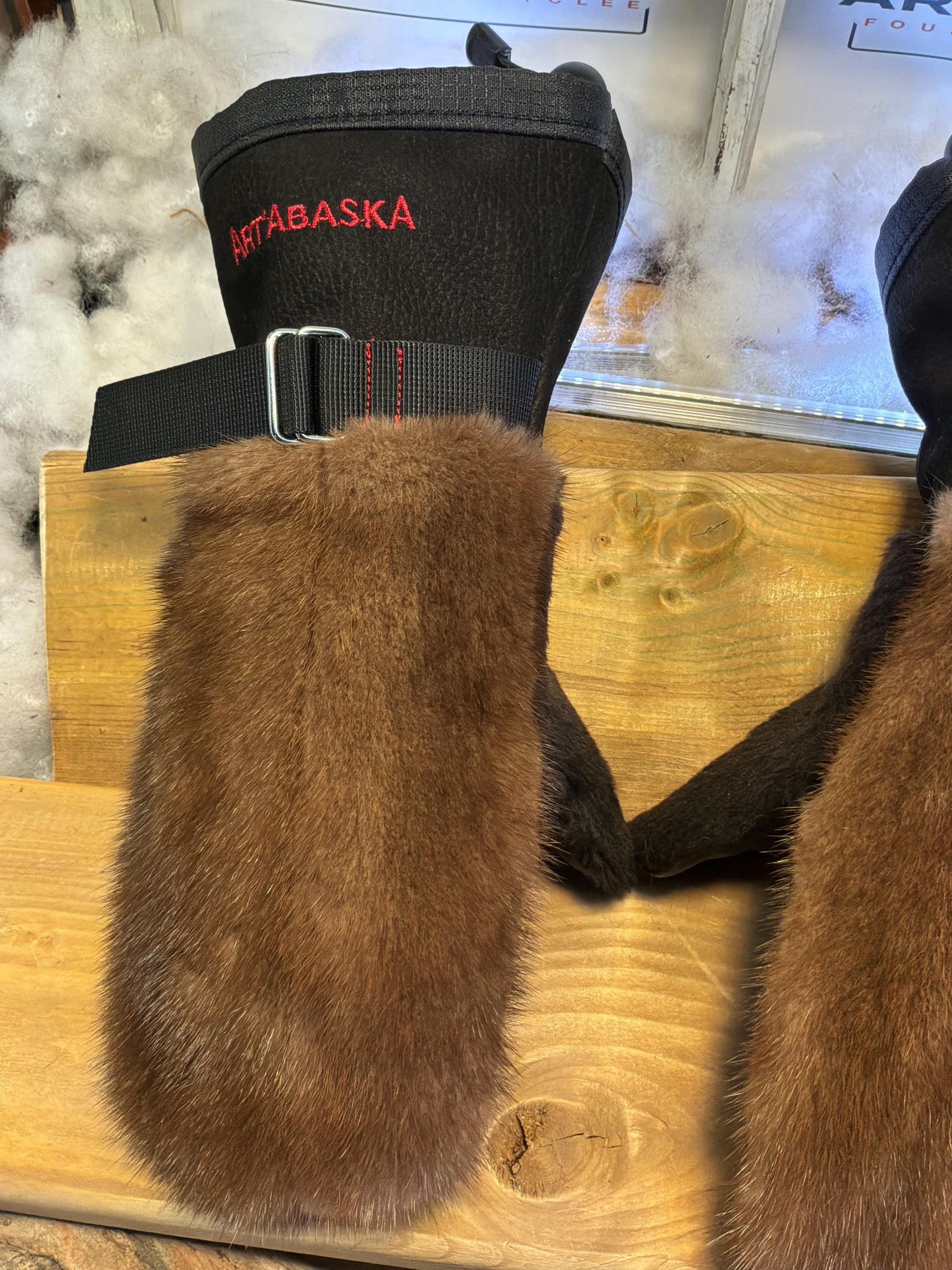 Mitaines Carmen Medium tout vison brun foncé recyclé & pouce mouton frisé brun, cuir italien noir, pièce unique faite à la main Québec