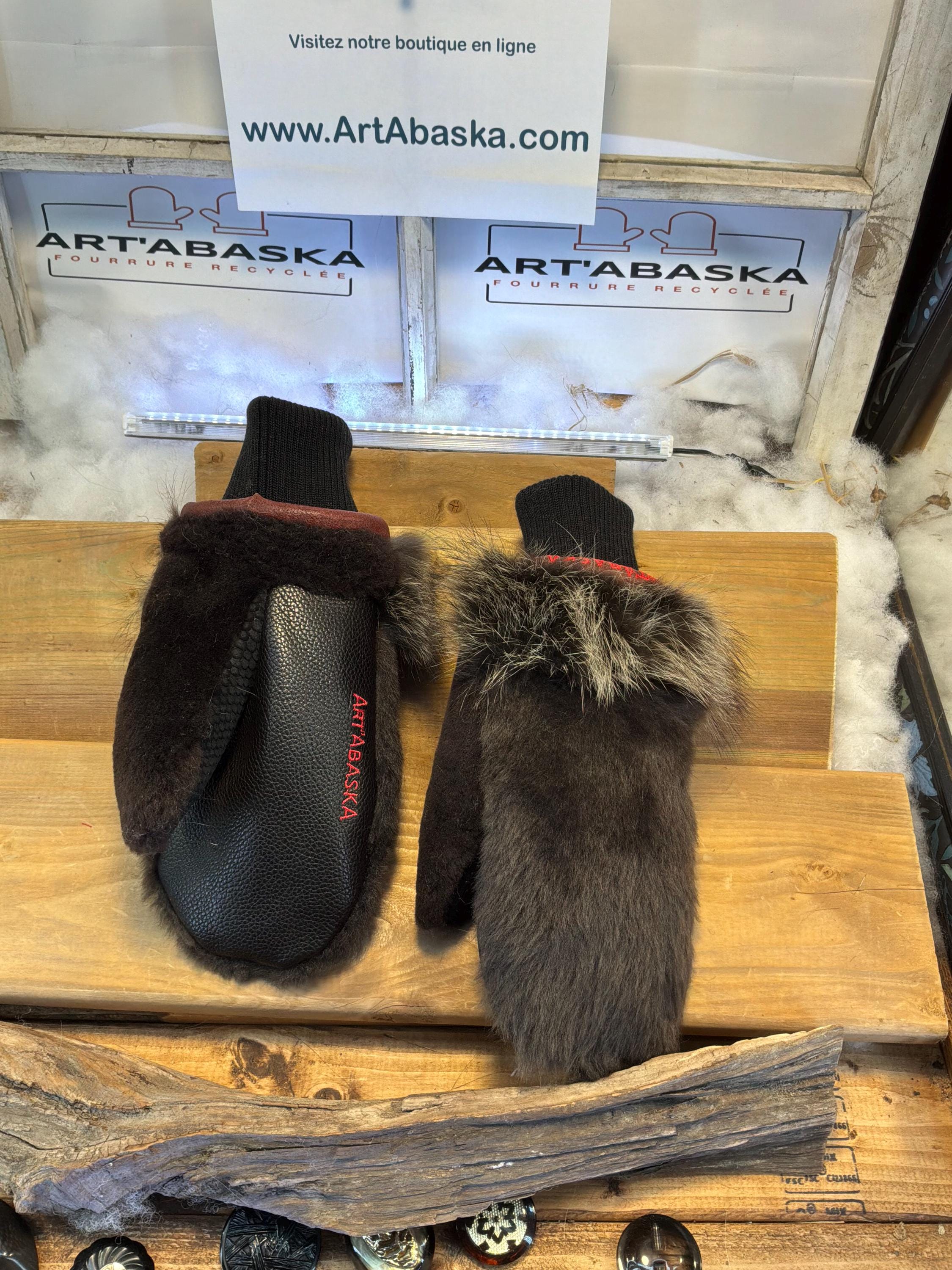 Mitaines de ville Medium Suzanne en fourrure recyclée – Faites à la main au Québec – Légères, élégantes, confort urbain – ArtAbaska