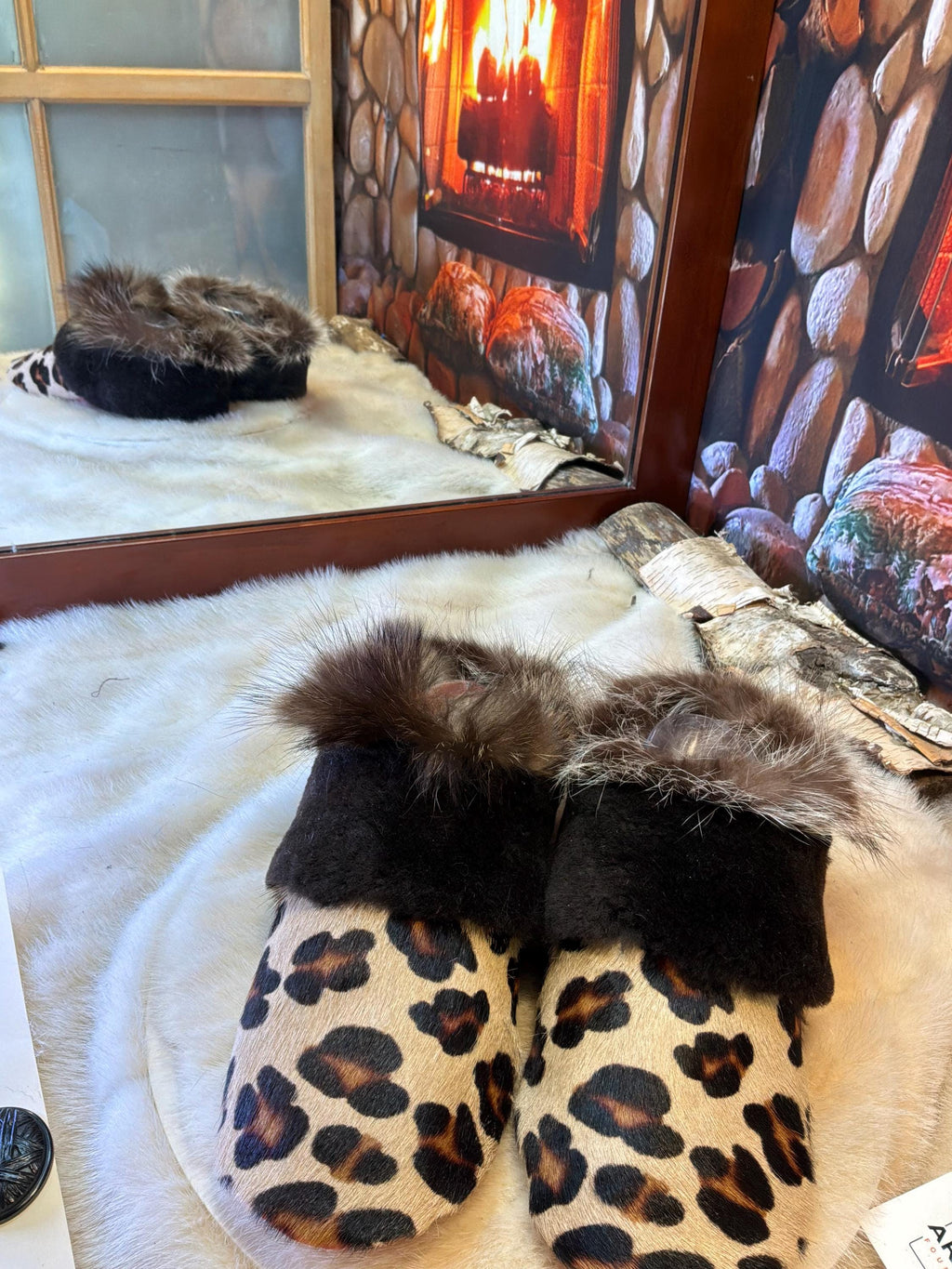 Slipper Emma pointure 8 femme – Sherling italien & cuir recyclé, pièce unique faite à la main au Québec