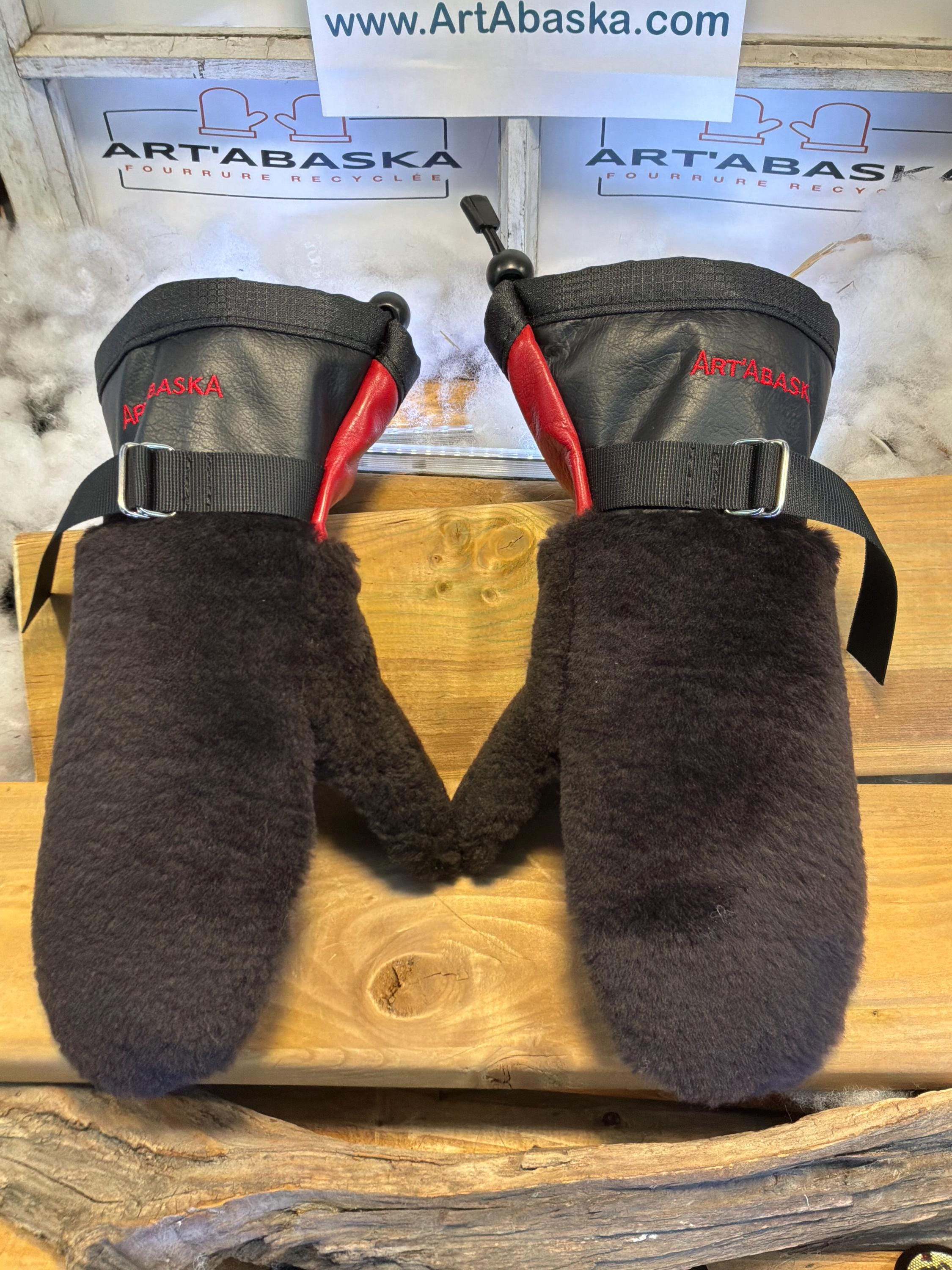 Mitaines Solange Medium mouton rasé brun recyclé, cuir italien noir & rouge pompier, pièce unique faite à la main au Québec
