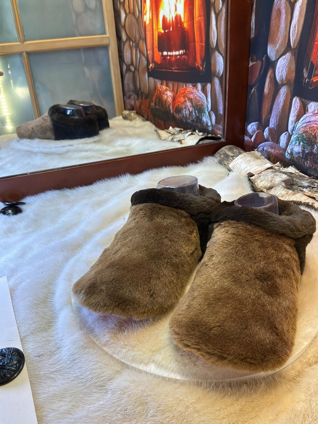 Slipper Jeanne-D’arc pointure 7 femme – Sherling italien & cuir recyclé, pièce unique faite à la main au Québec