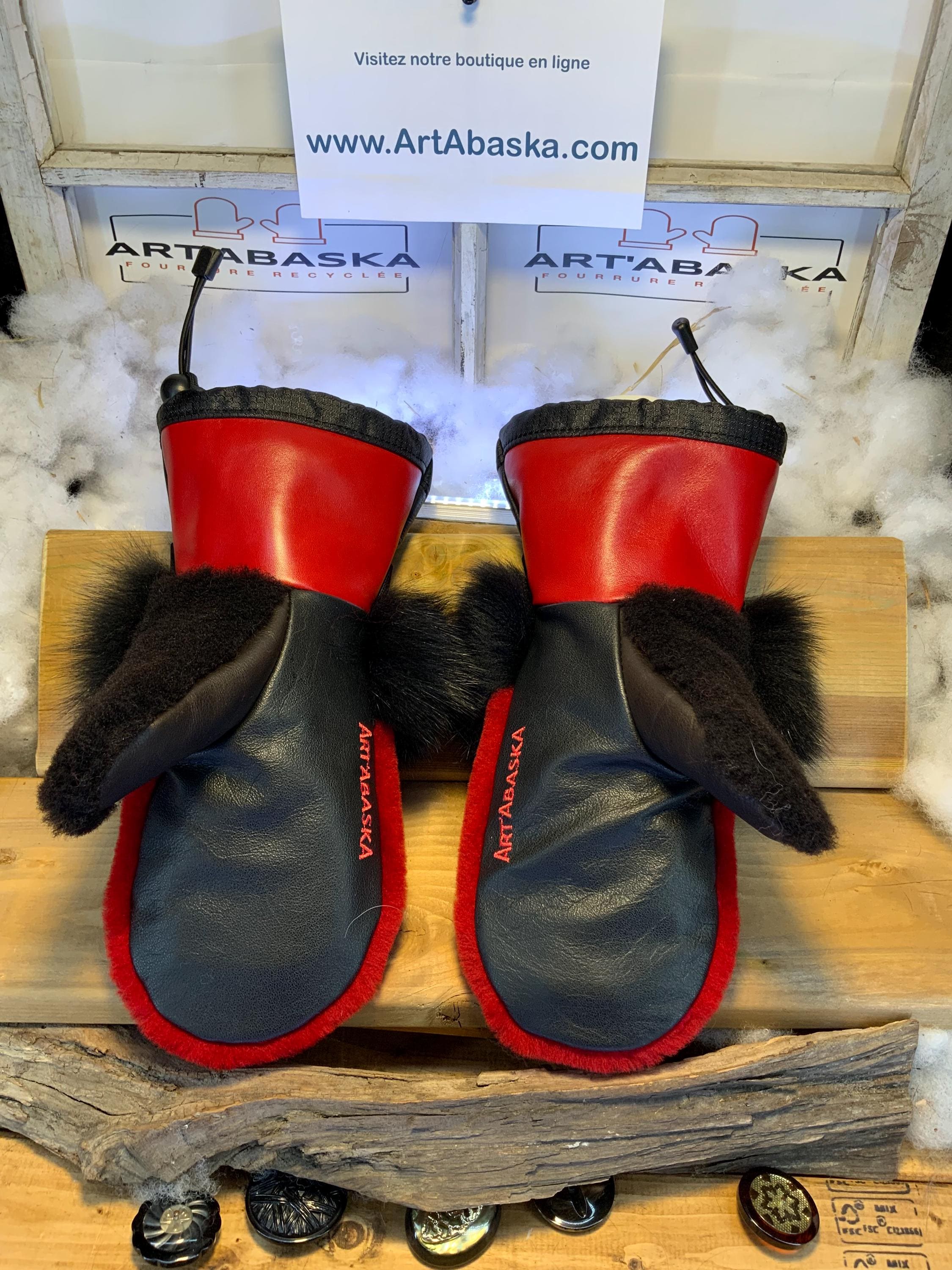 Mitaines Béatrice Medium mouton rasé rouge pompier renard noir recyclé cuir italien noir et rouge fait a la main Quebec unique
