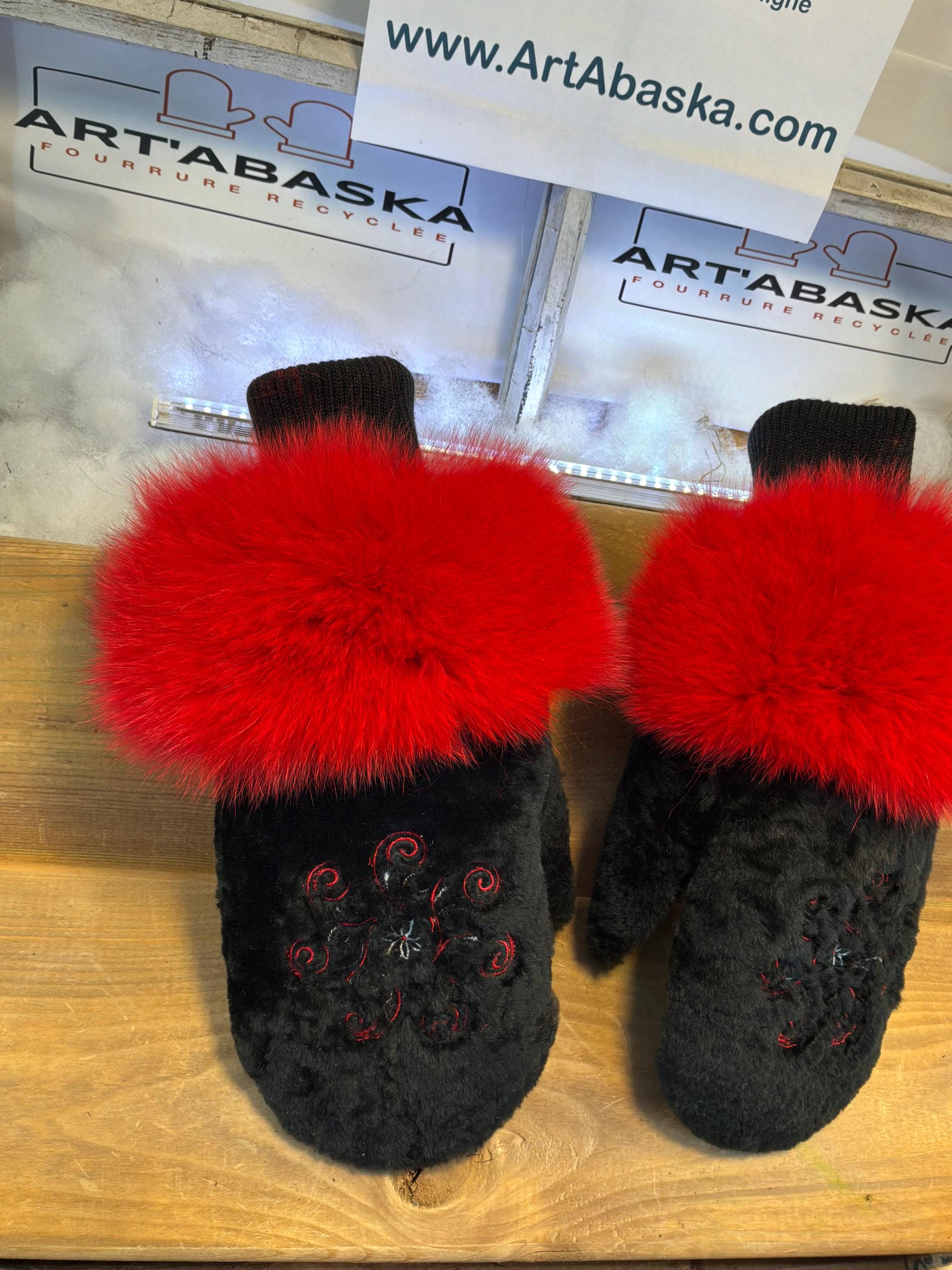 Mitaines de ville Médium Lise en fourrure recyclée – Faites à la main au Québec – Légères, élégantes, confort urbain – édition brodée