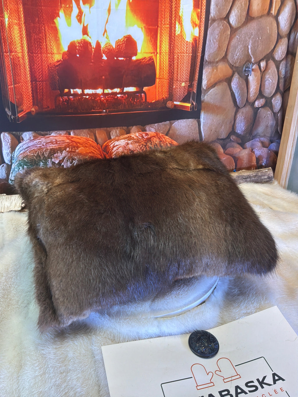 Coussin décoratif Francine en fourrure recyclée de Rat Musqué