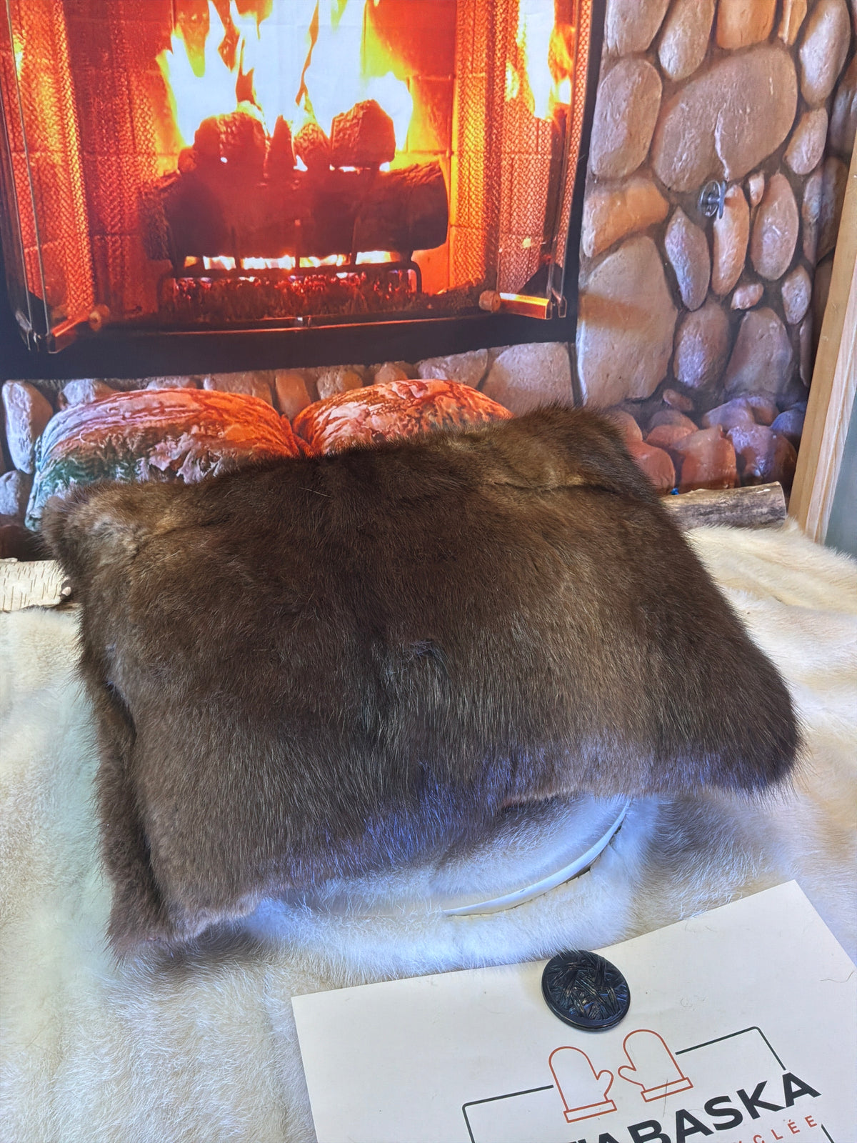 Coussin décoratif Francine en fourrure recyclée de Rat Musqué