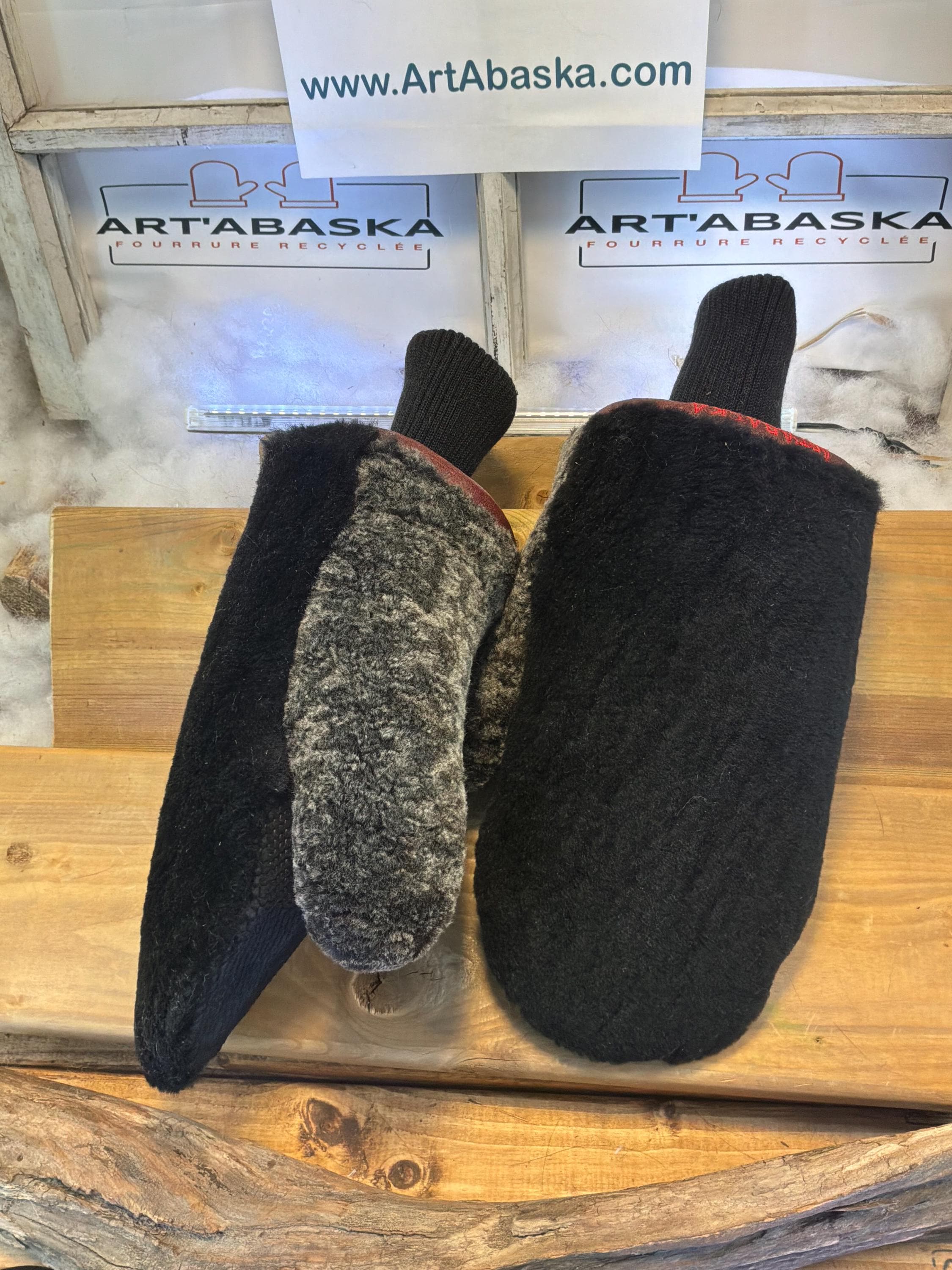 Mitaines de ville X-Large Irène en fourrure recyclée – Faites à la main au Québec – Légères, élégantes, confort urbain – ArtAbaska