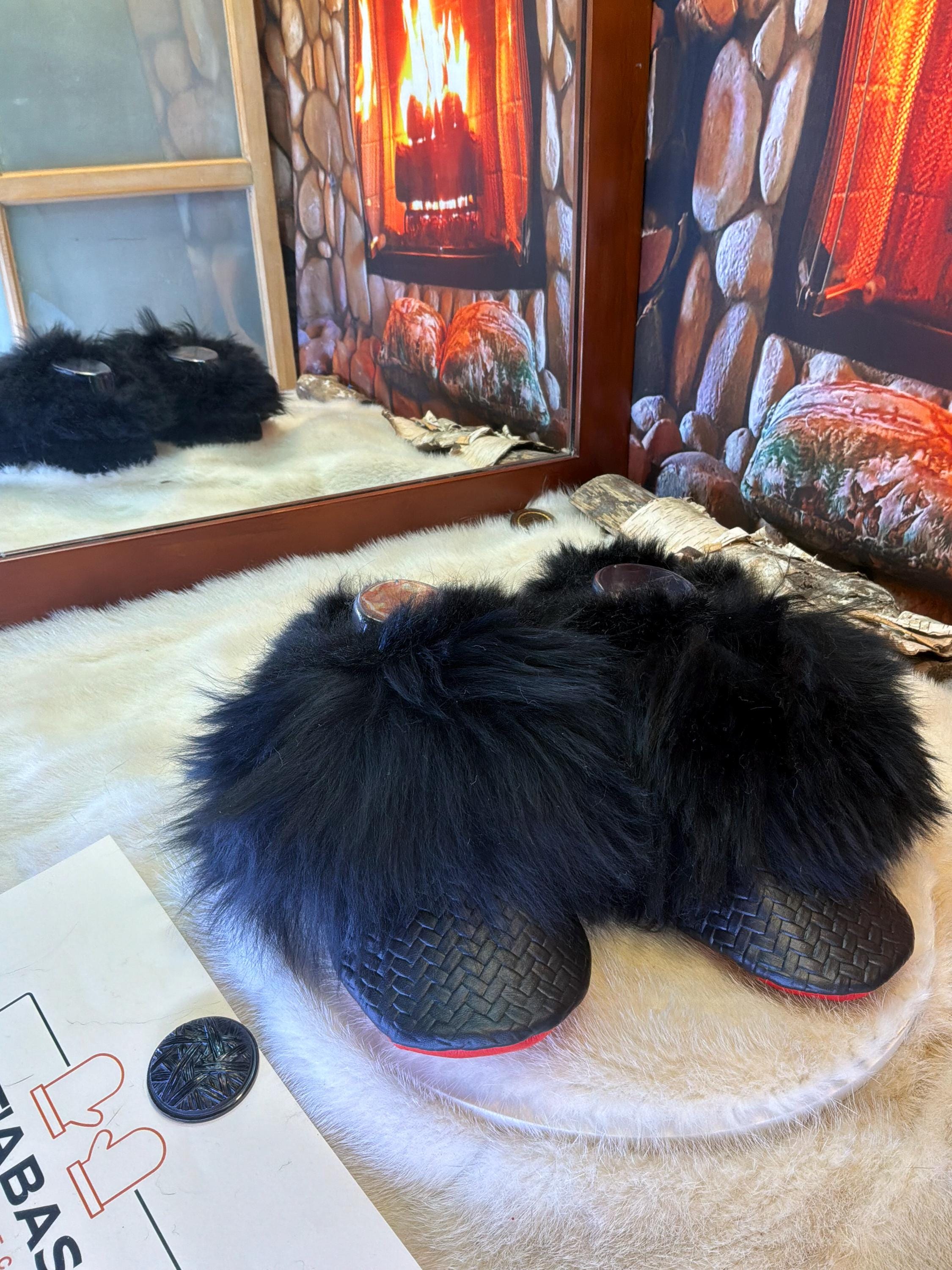 Slipper Gervaise pointure 8 femme – Sherling italien & cuir recyclé, pièce unique faite à la main au Québec