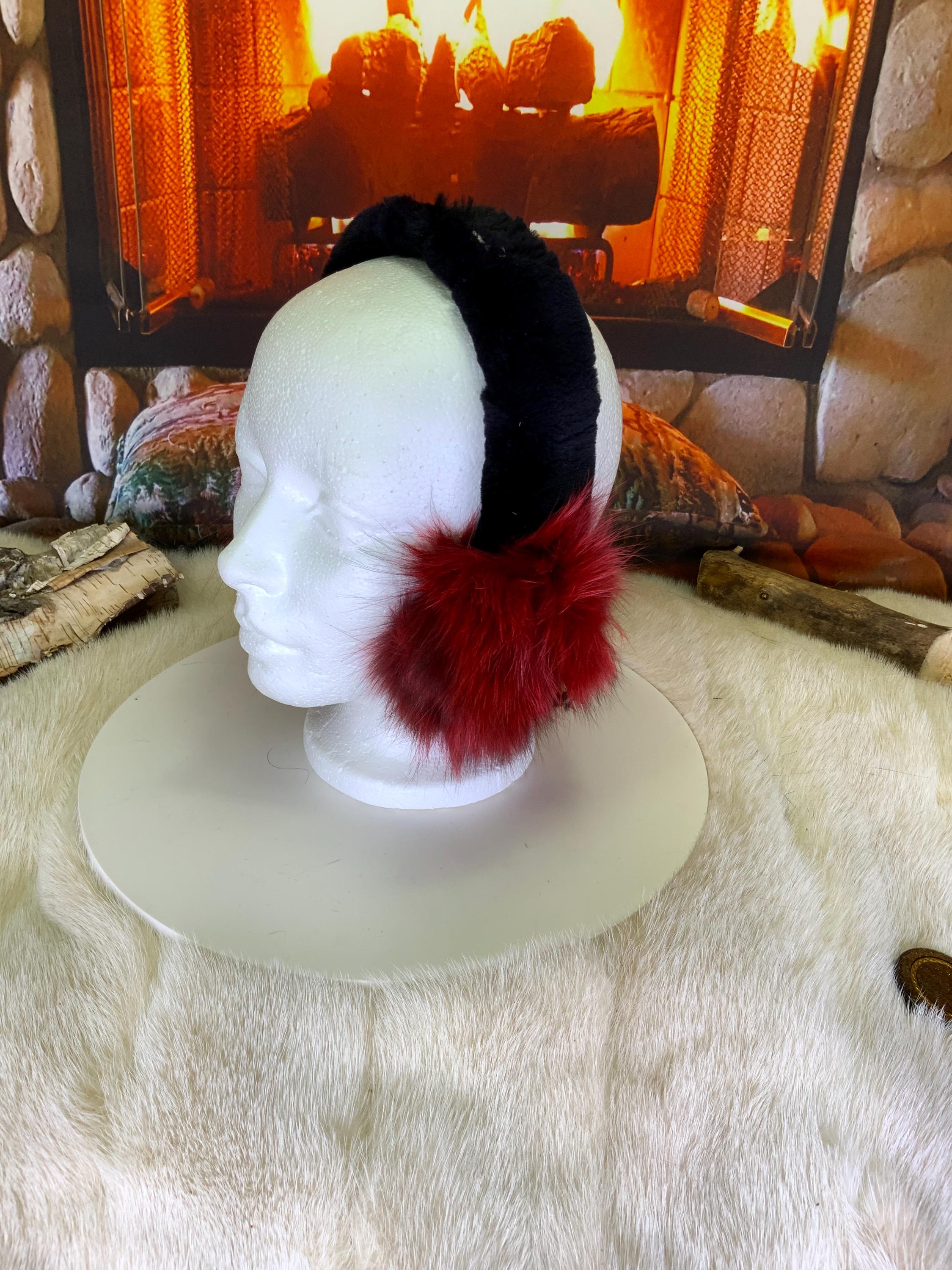 Cache-Oreilles tout en fourrure recyclée édition Renard teint rouge recyclé et cousu en morceaux Les Nicole