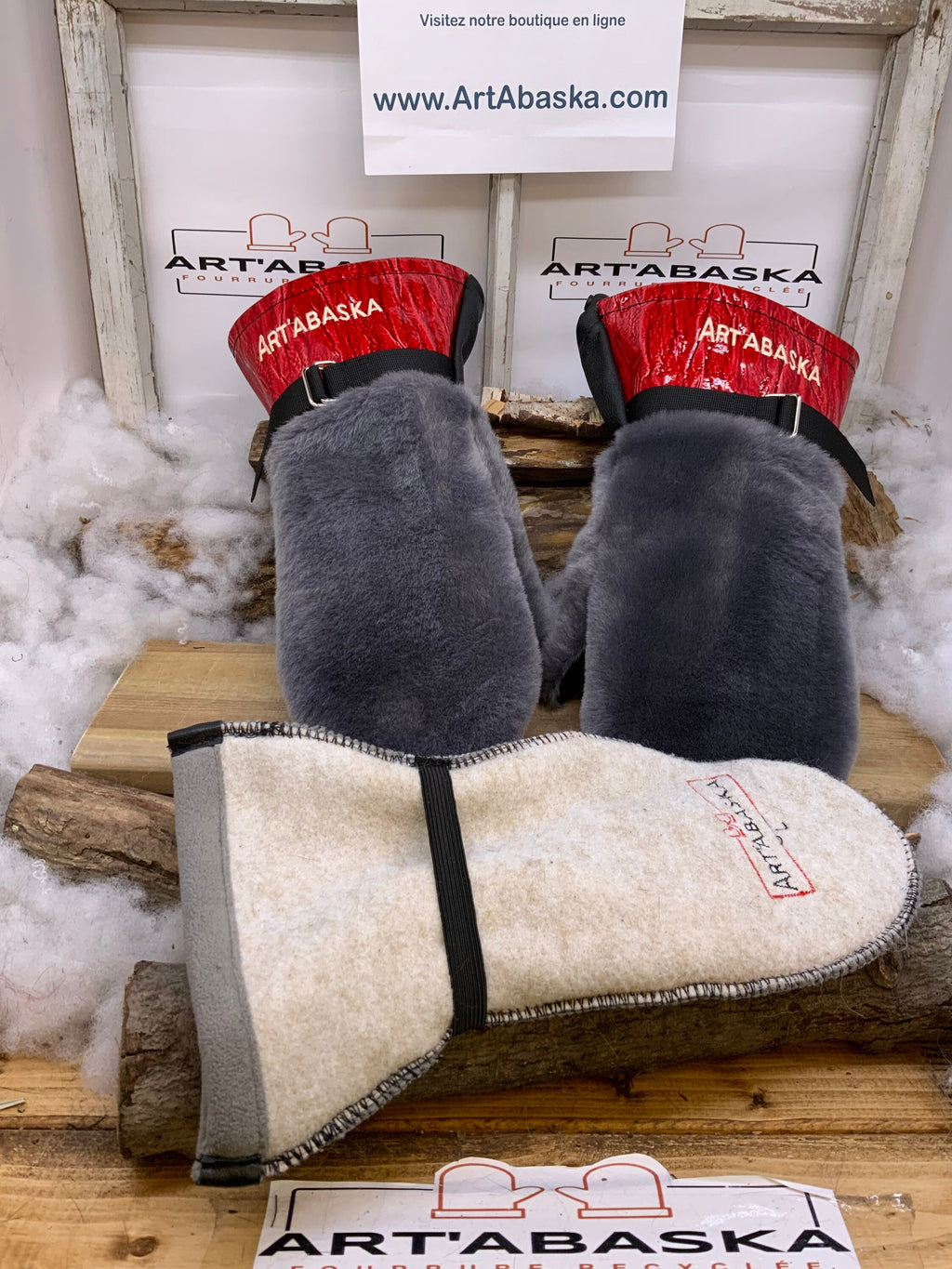 Mitaines Marie-Thérèse Large mouton rasé gris bleu cuir noir rouge embossé ArtAbaska fait à la main Québec