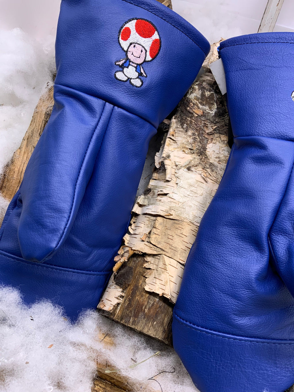 Mitaines XL cuir recyclé bleu broderie Super Mario & Toad intérieur amovible fait main Québec pièce unique chaude durable