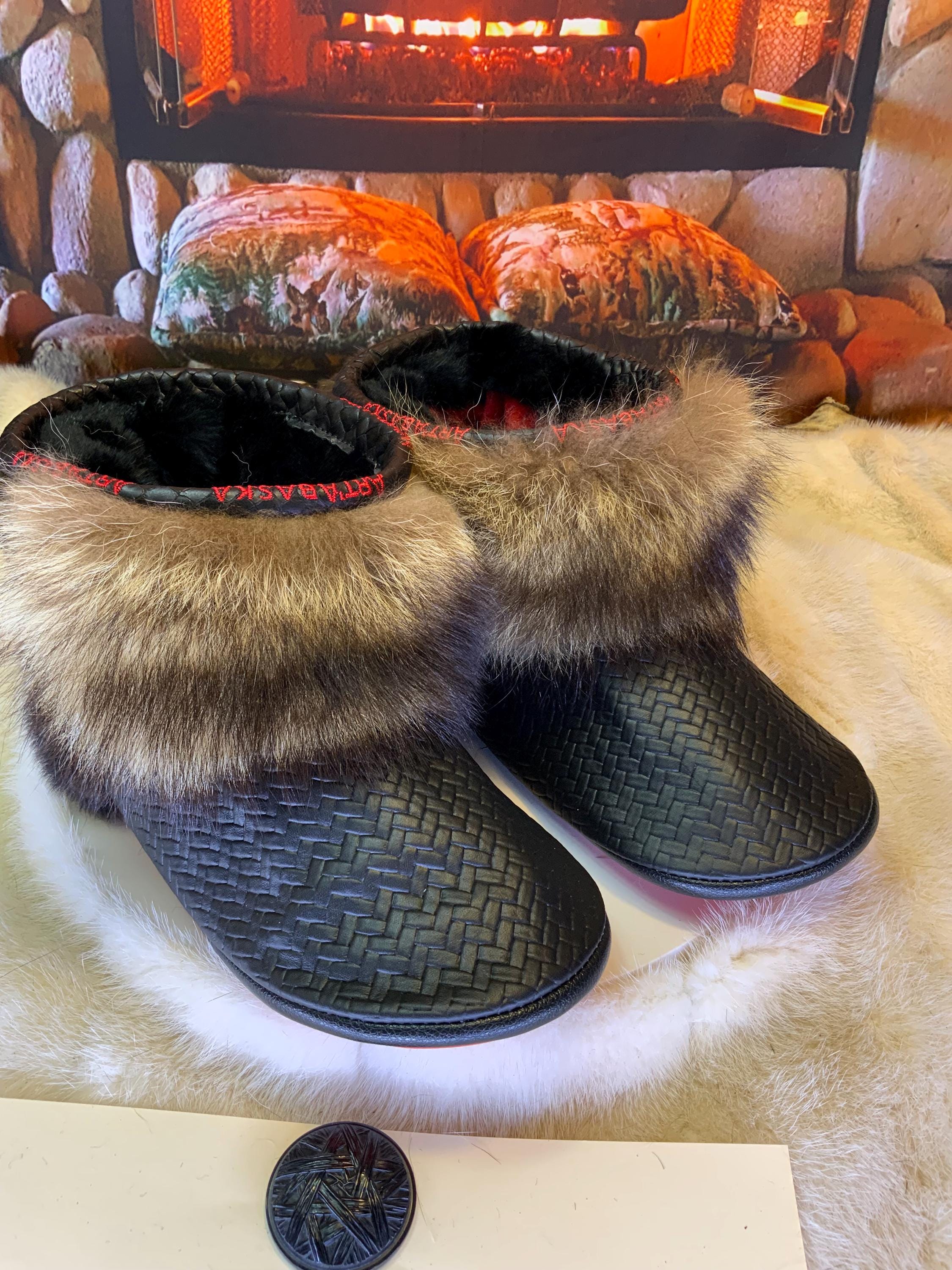 Mocassins d’interieur homme 10 Les Rosalie - cuir italien chevron & fourrures recyclees raton vison - semelle rouge - fait main Quebec